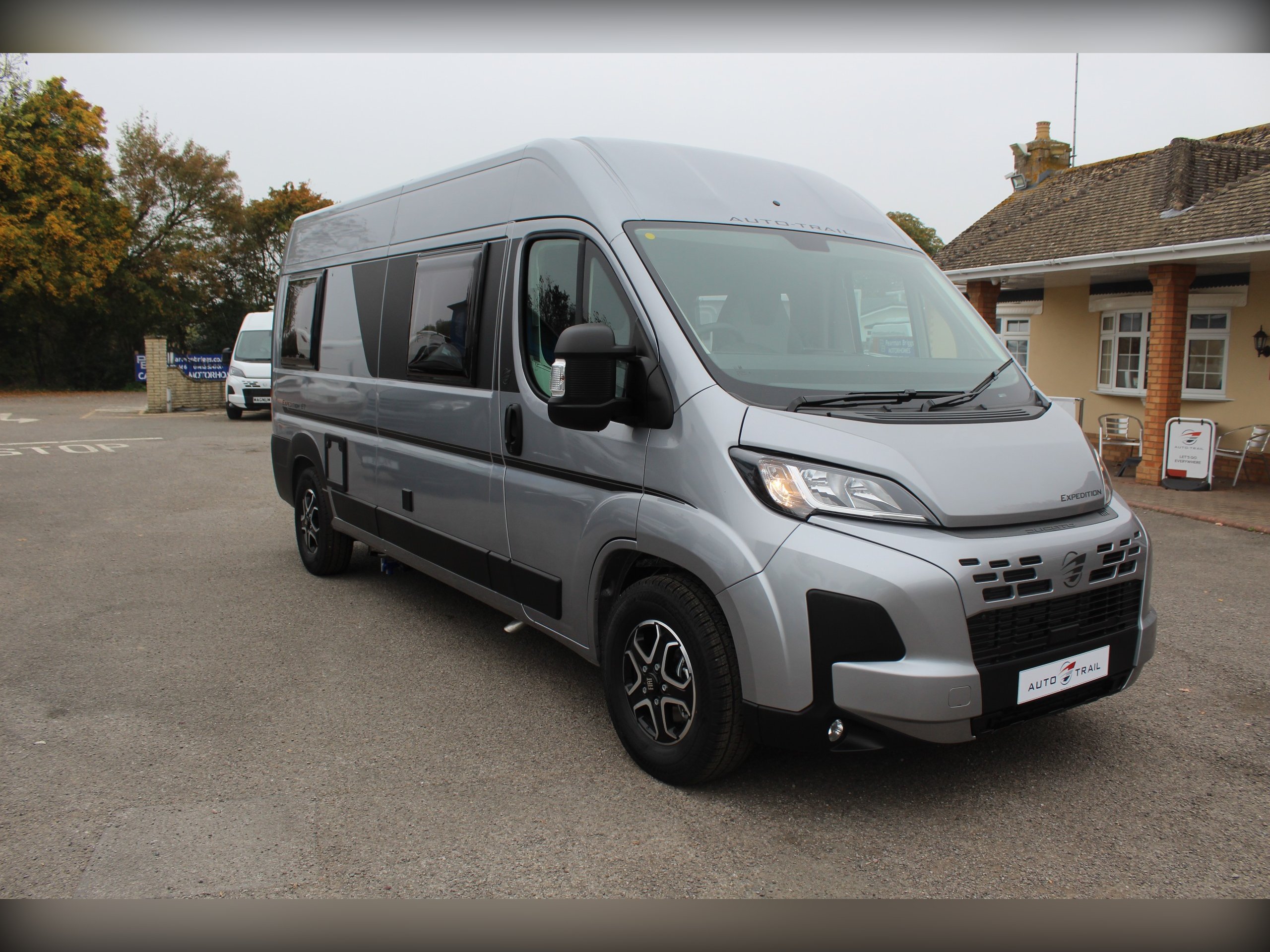 2026 Auto-Trail Expedition 67 AUTO
