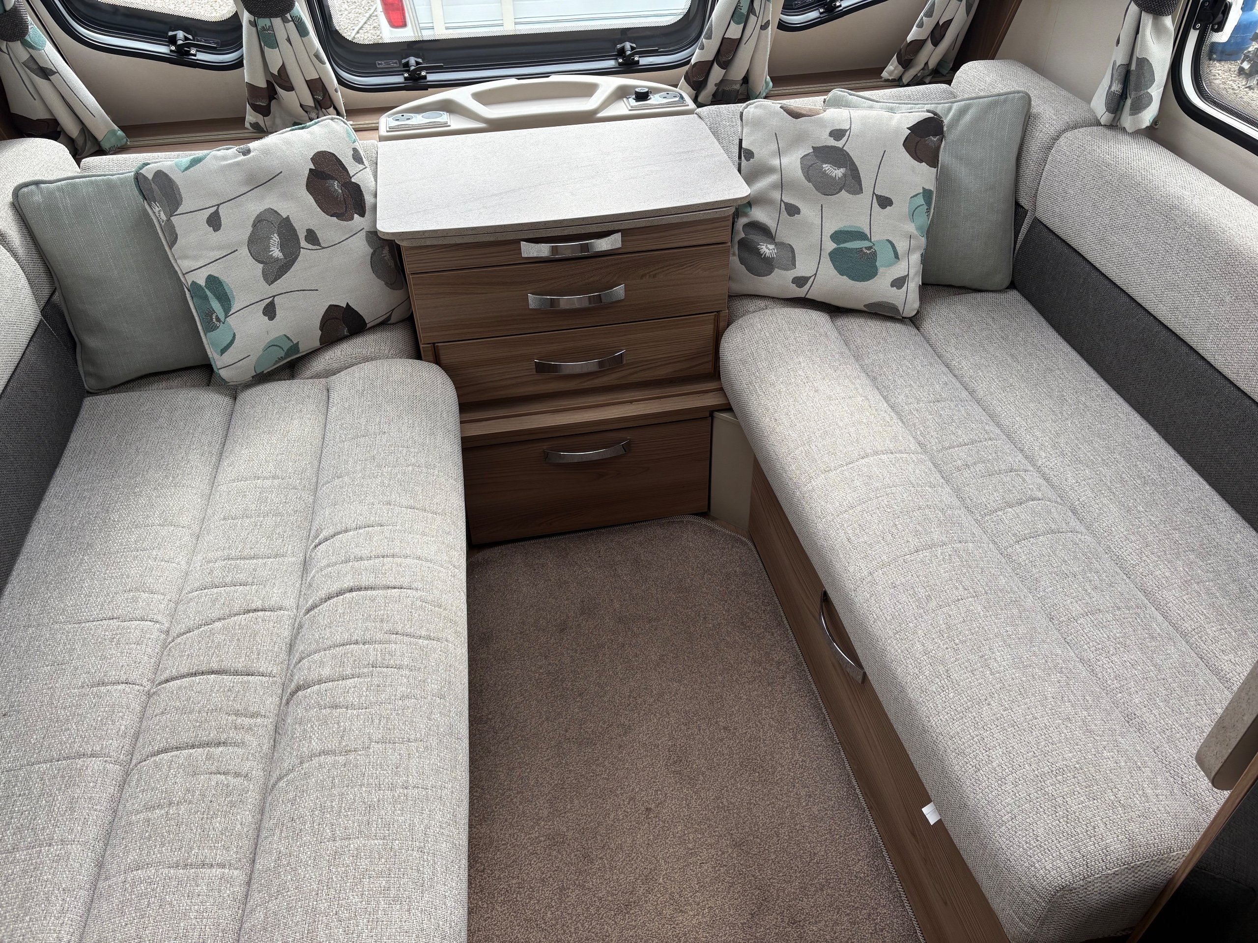 2016 Swift Challenger 580 Used 4 Berth Caravan with End Washroom