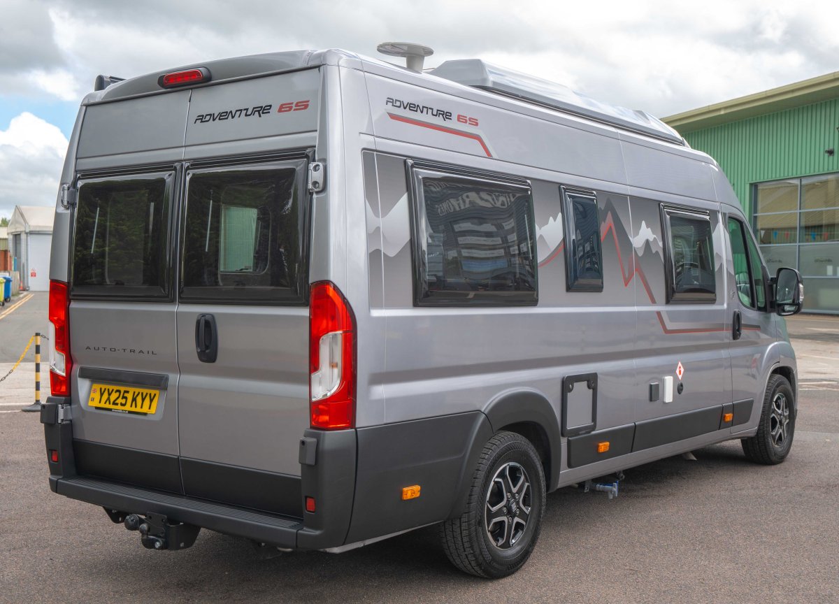 Auto-Trail Adventure 65 140BHP Auto