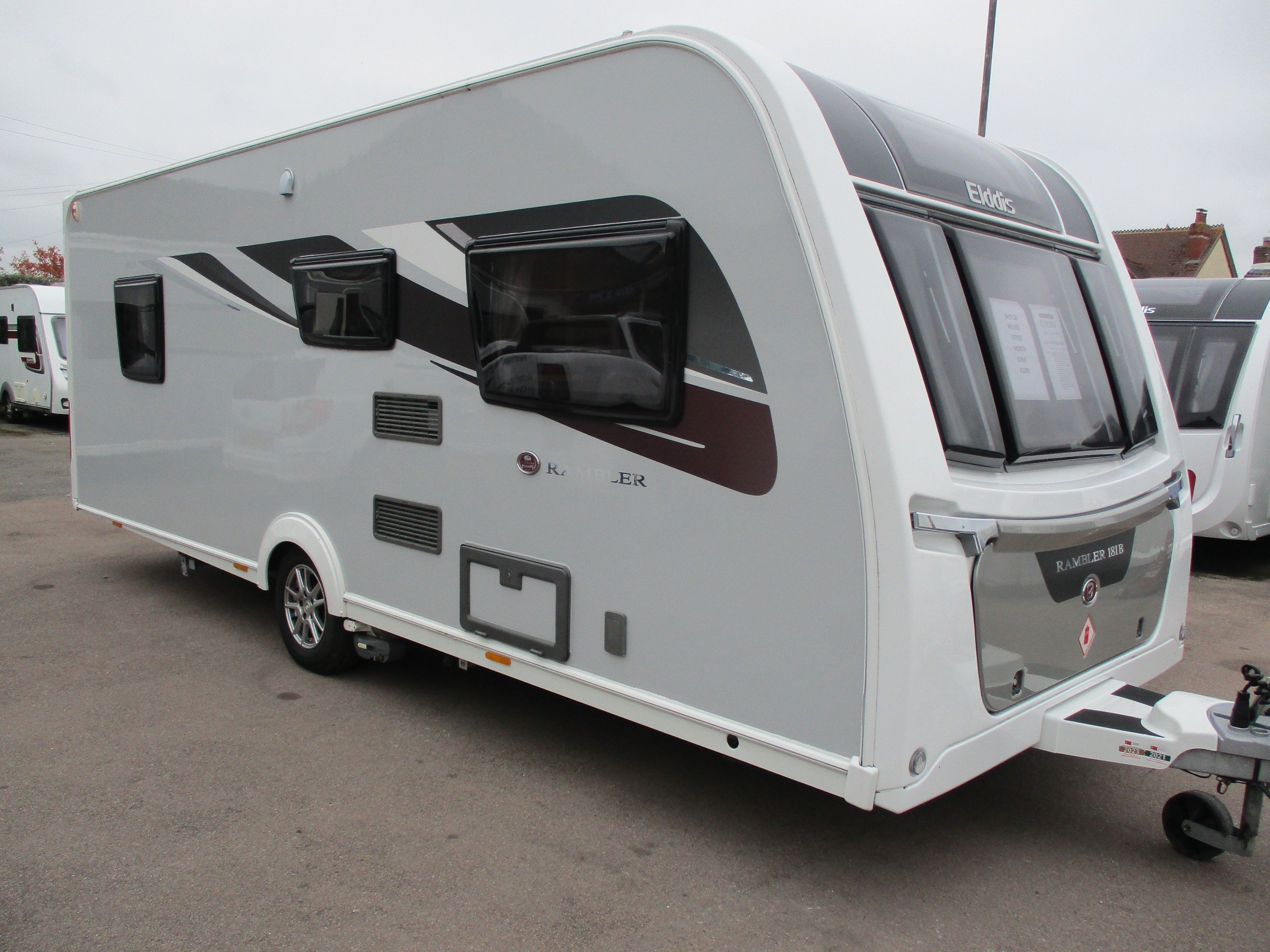 2020 Elddis Avante Rambler 181B - 4-Berth with French Bed and Motor Mover