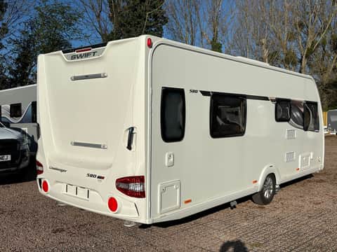 2019 Swift Challenger 580 Lux 4 Berth Transverse Island Bed