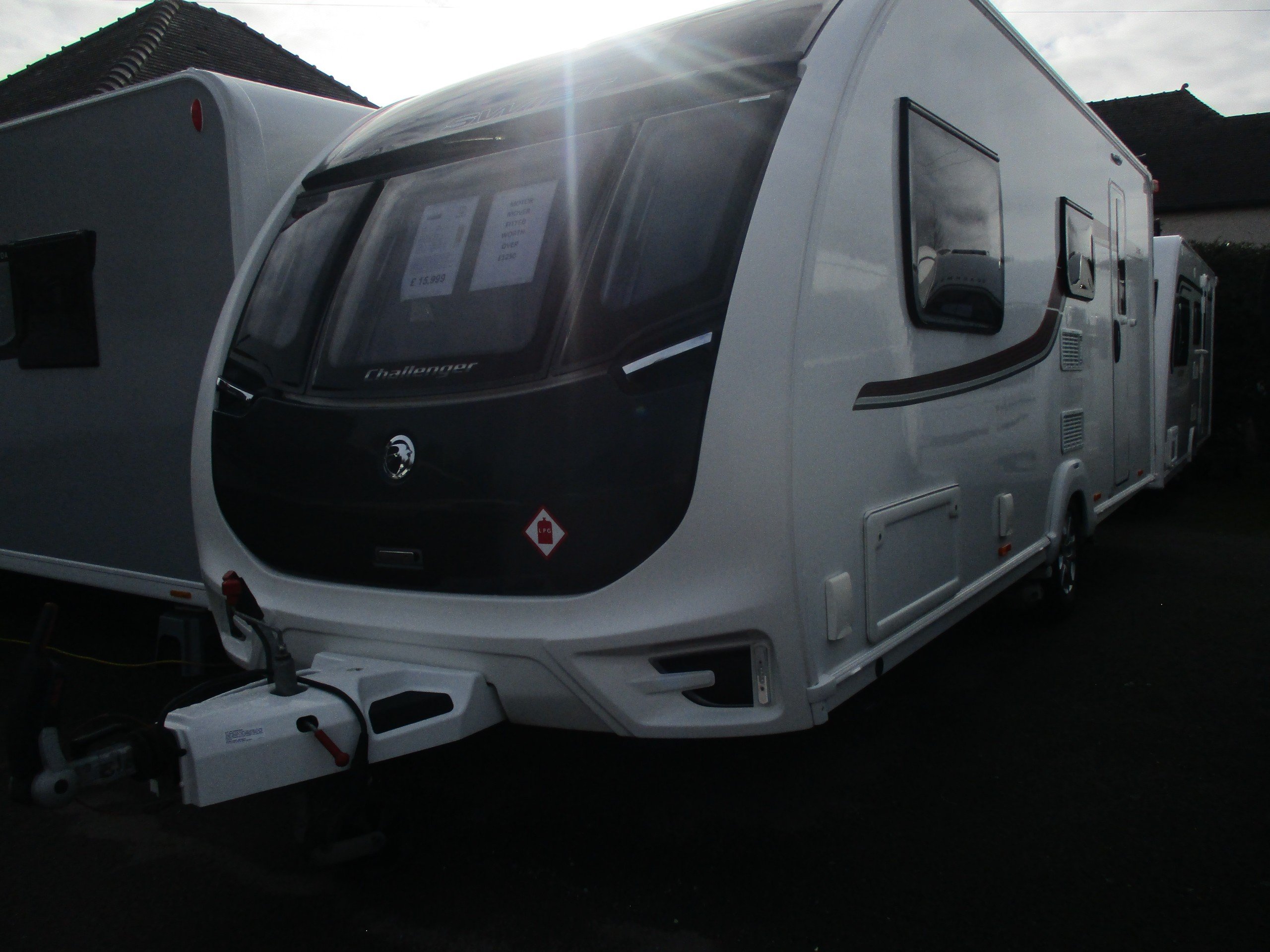 Swift Challenger 530 MOVER INCLUDED, SOLAR, ALDE HEATING