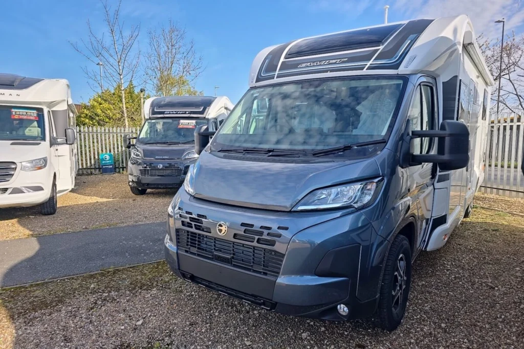 Swift Escape 694