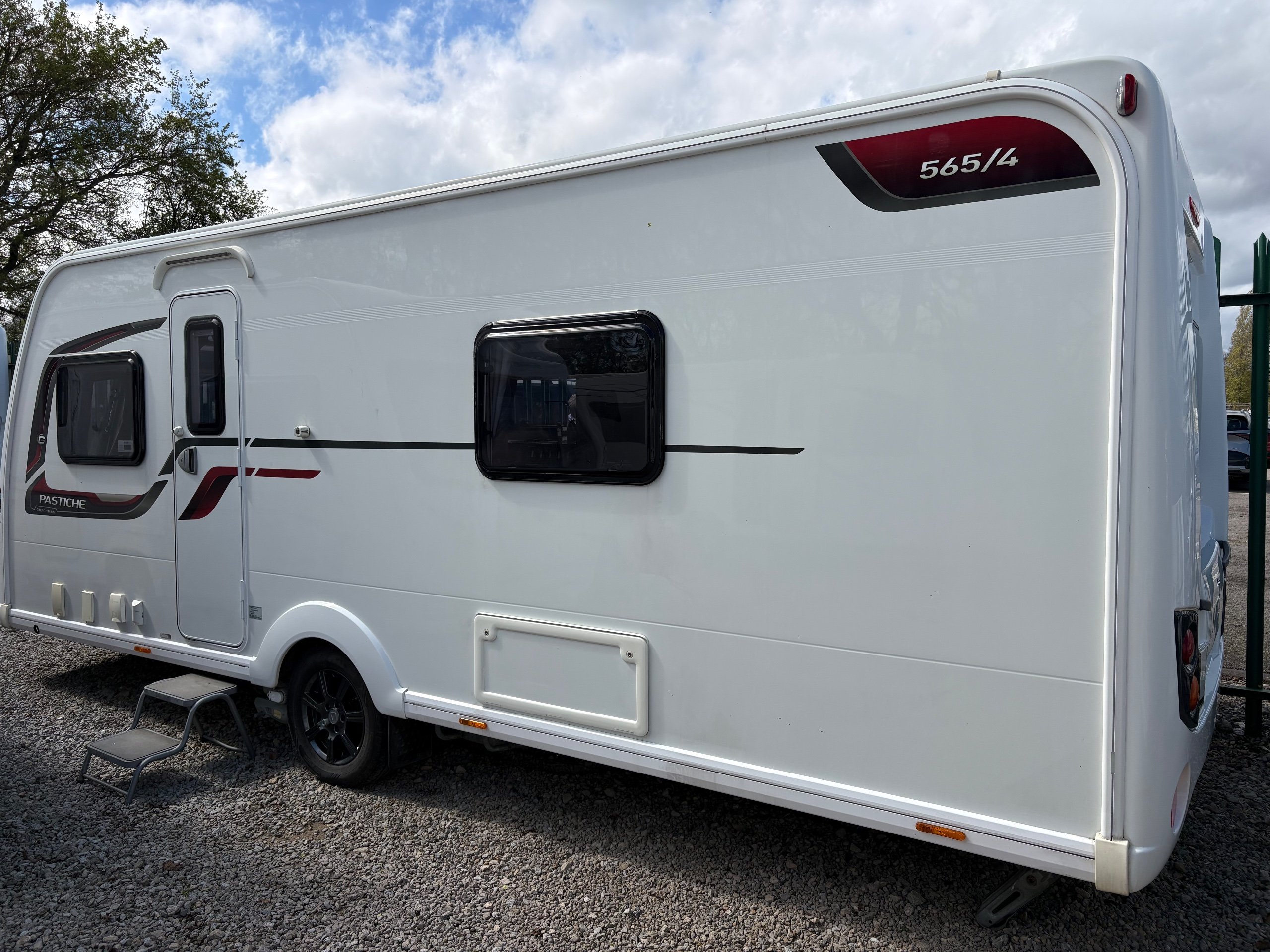 Coachman Pastiche 565