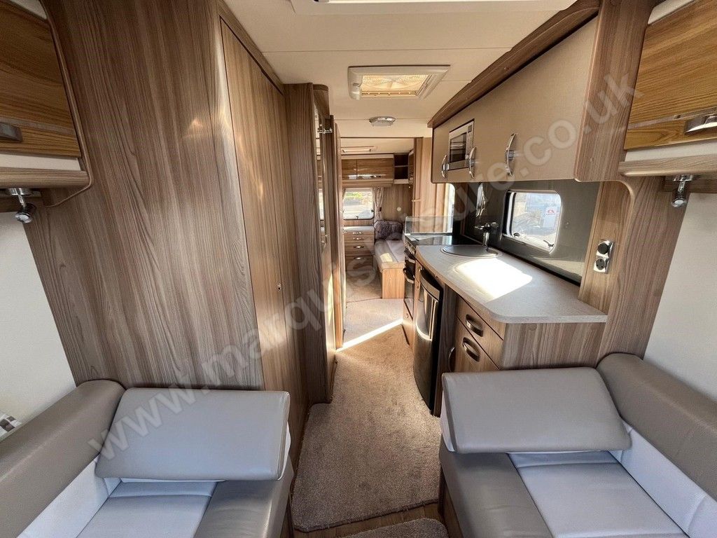 SWIFT CORNICHE 20/6