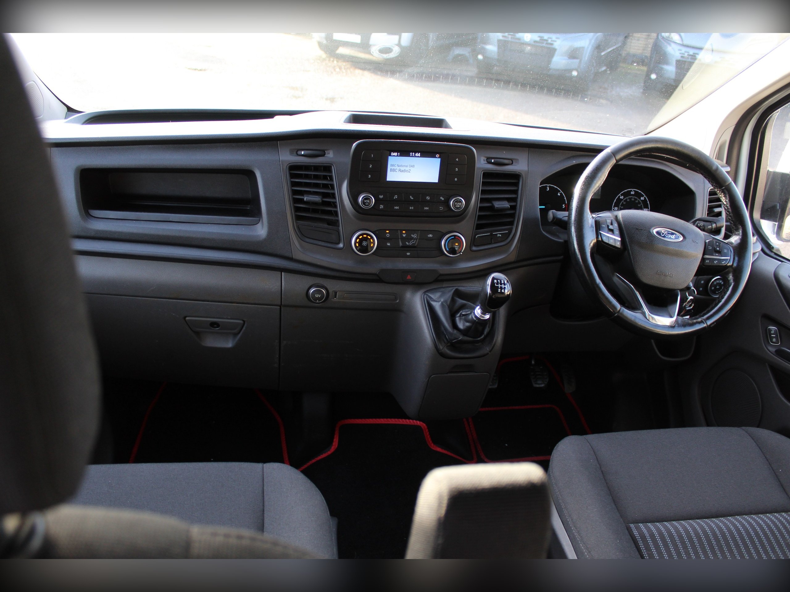 Photo 11