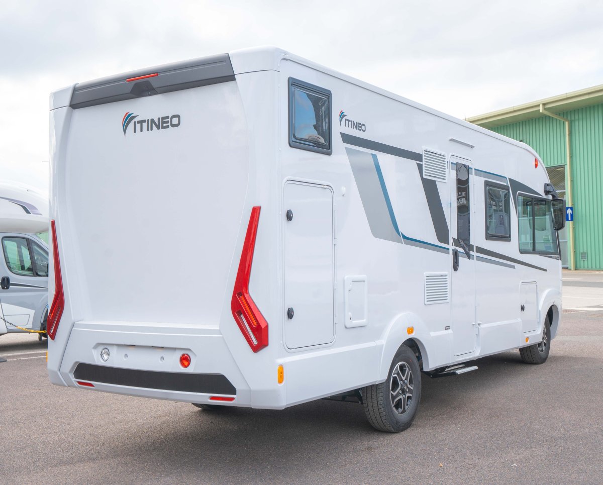 ITINEO SBD700 140BHP Auto