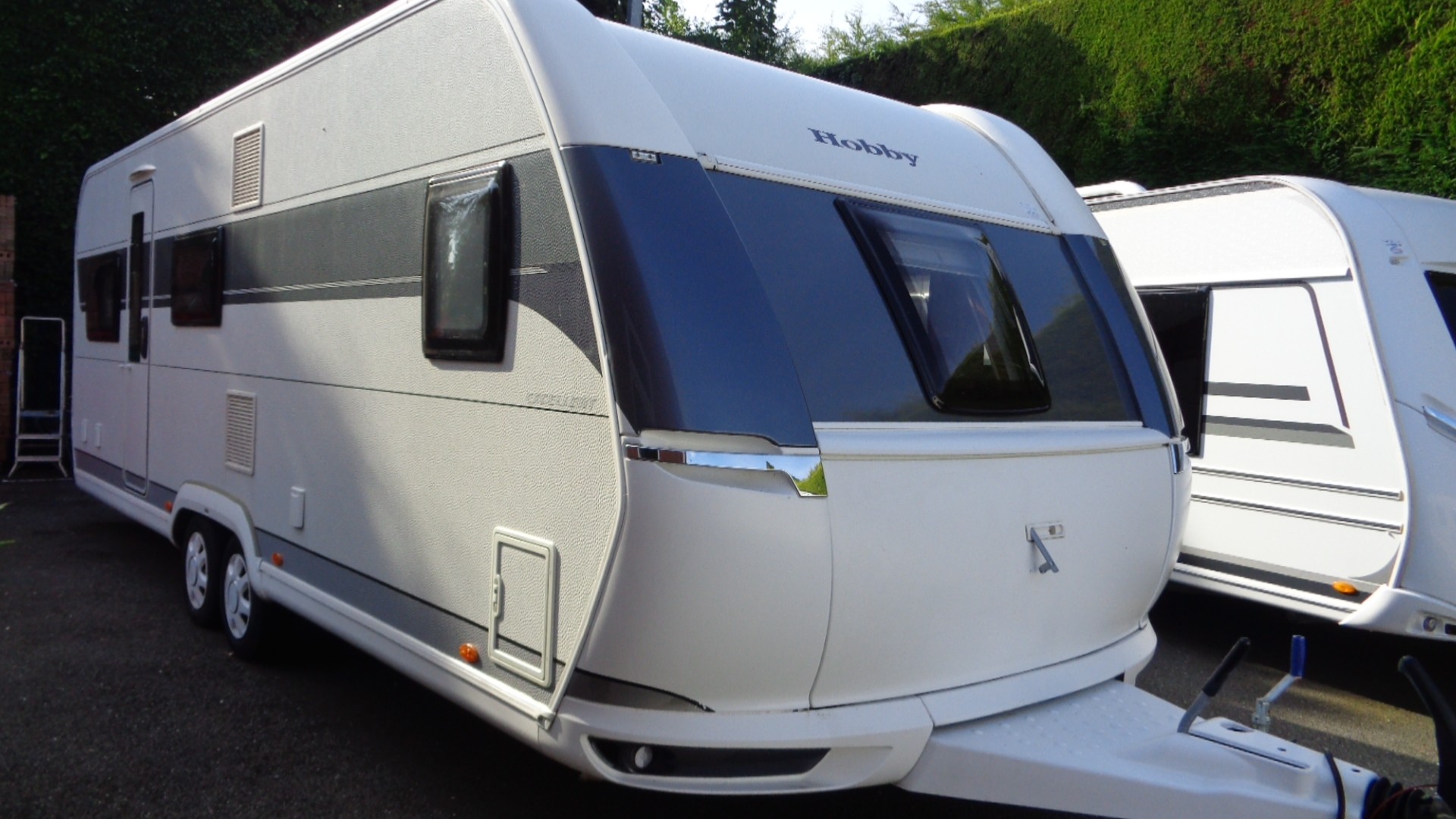Hobby 650 Excellent 5 BERTH,FIXED BED CARAVAN IN GOOD CLEAN CONDITION.