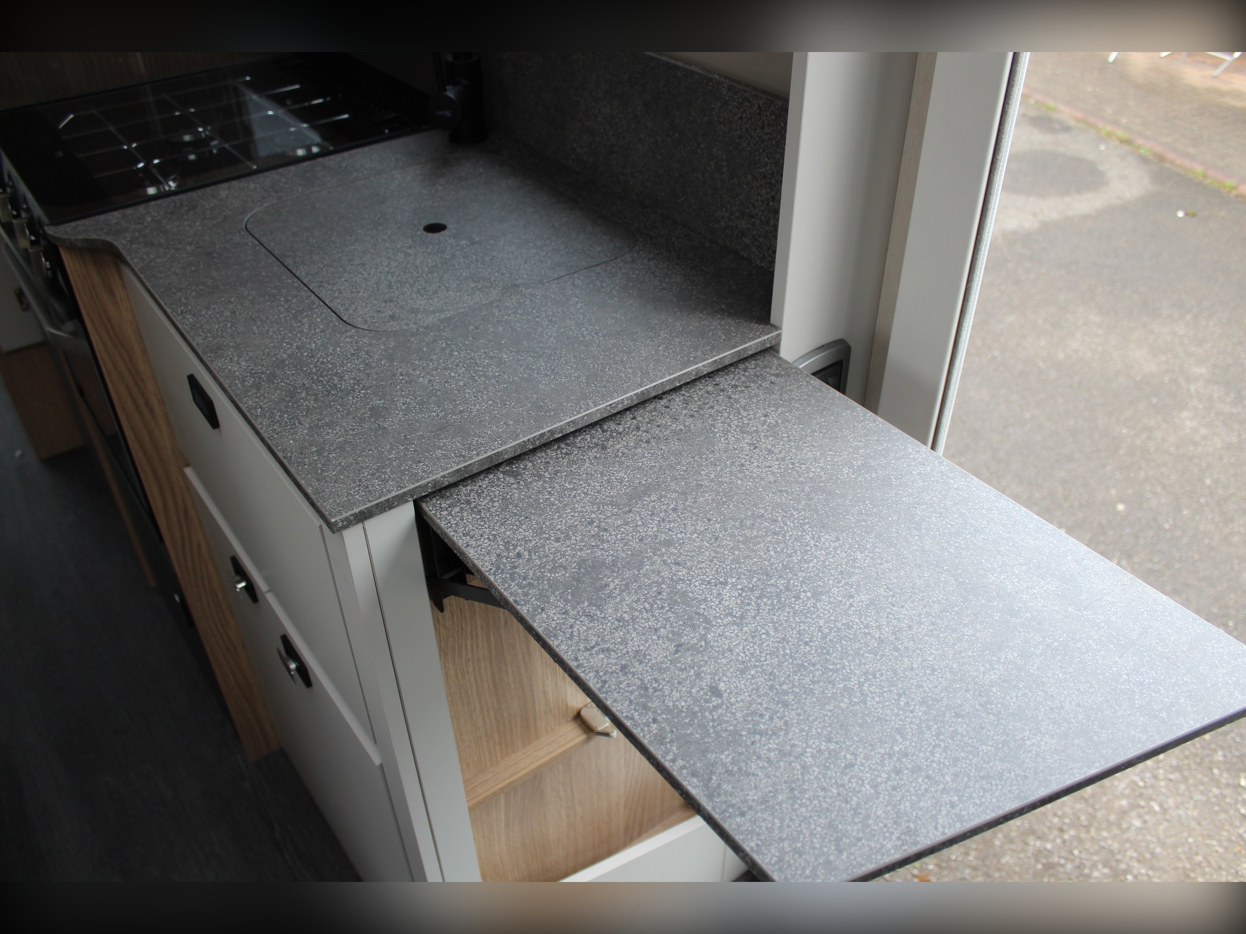 Auto-Trail Excel 690l