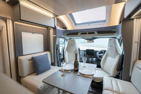 Auto-Trail F-Line F70 165BHP Auto