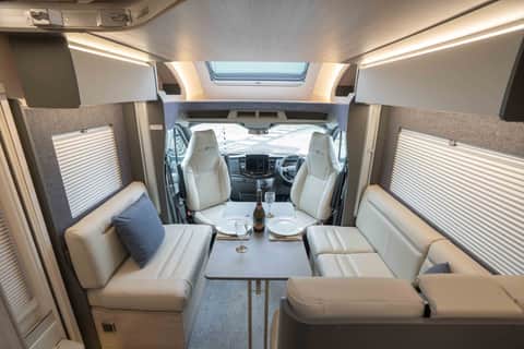 Auto-Trail F-Line F70 165BHP Auto