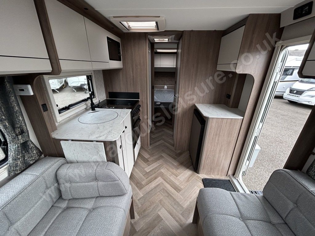 Coachman ACADIA 545