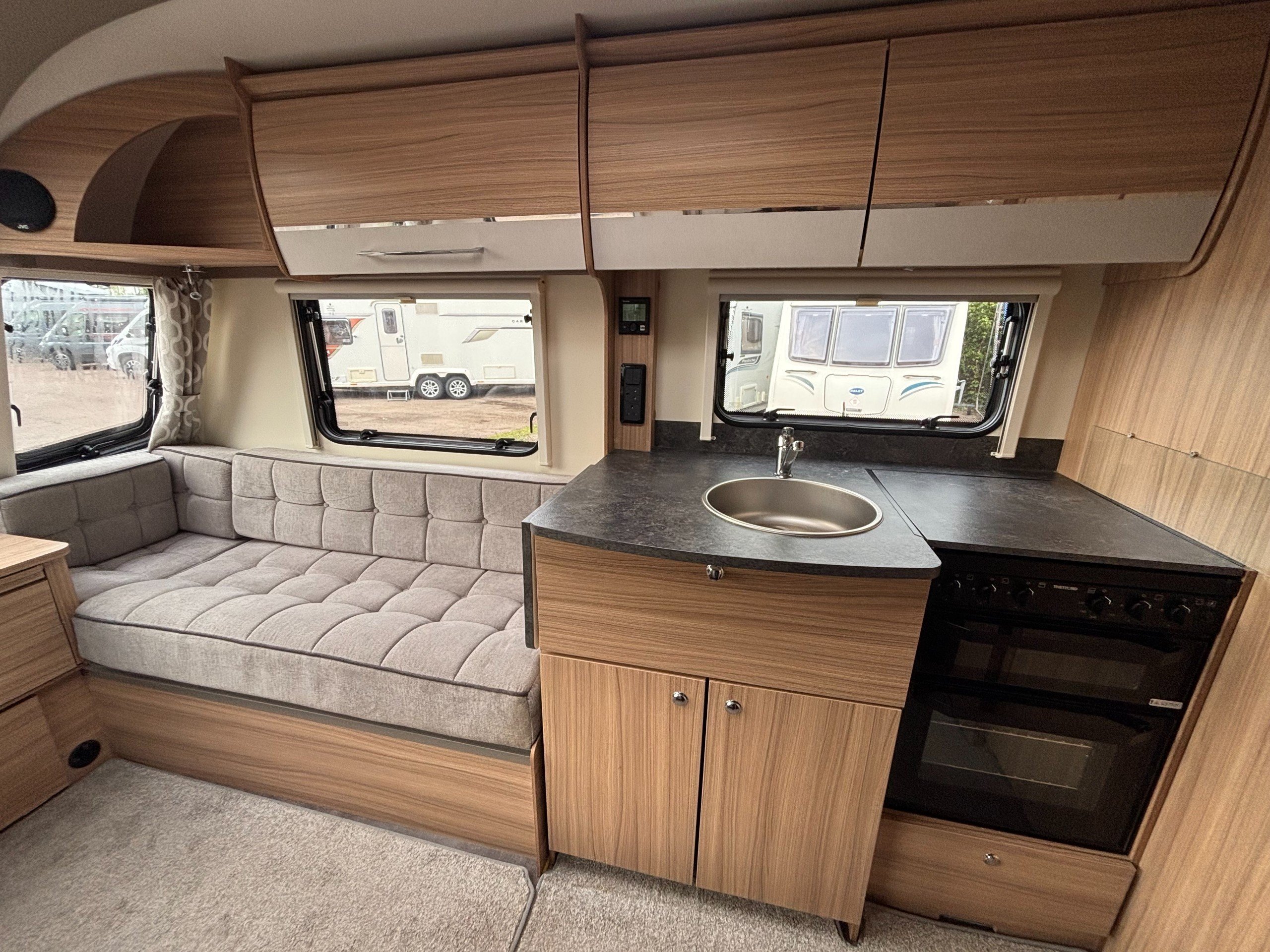 Bailey Phoenix Plus 640