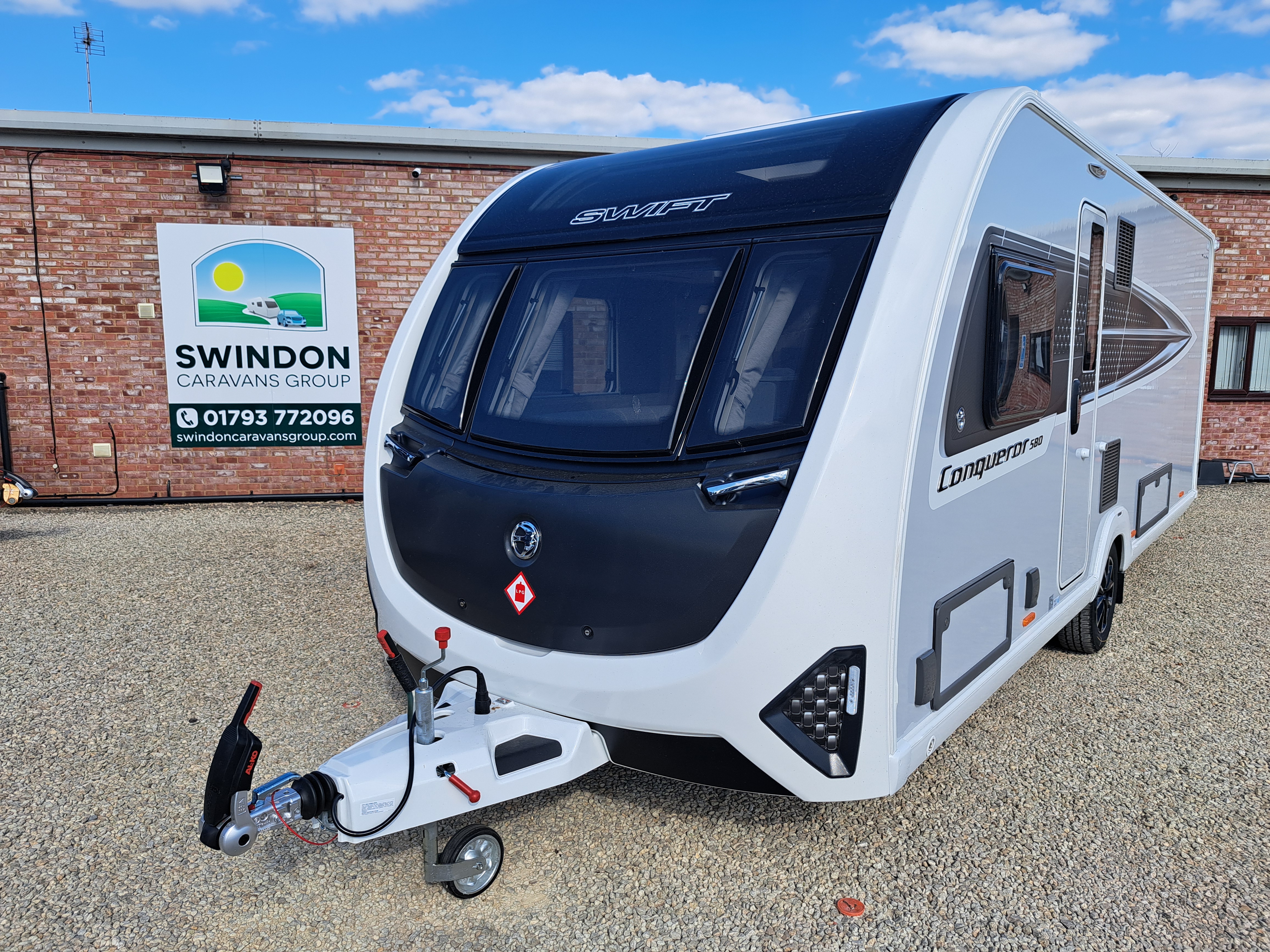 Swift Conqueror 580