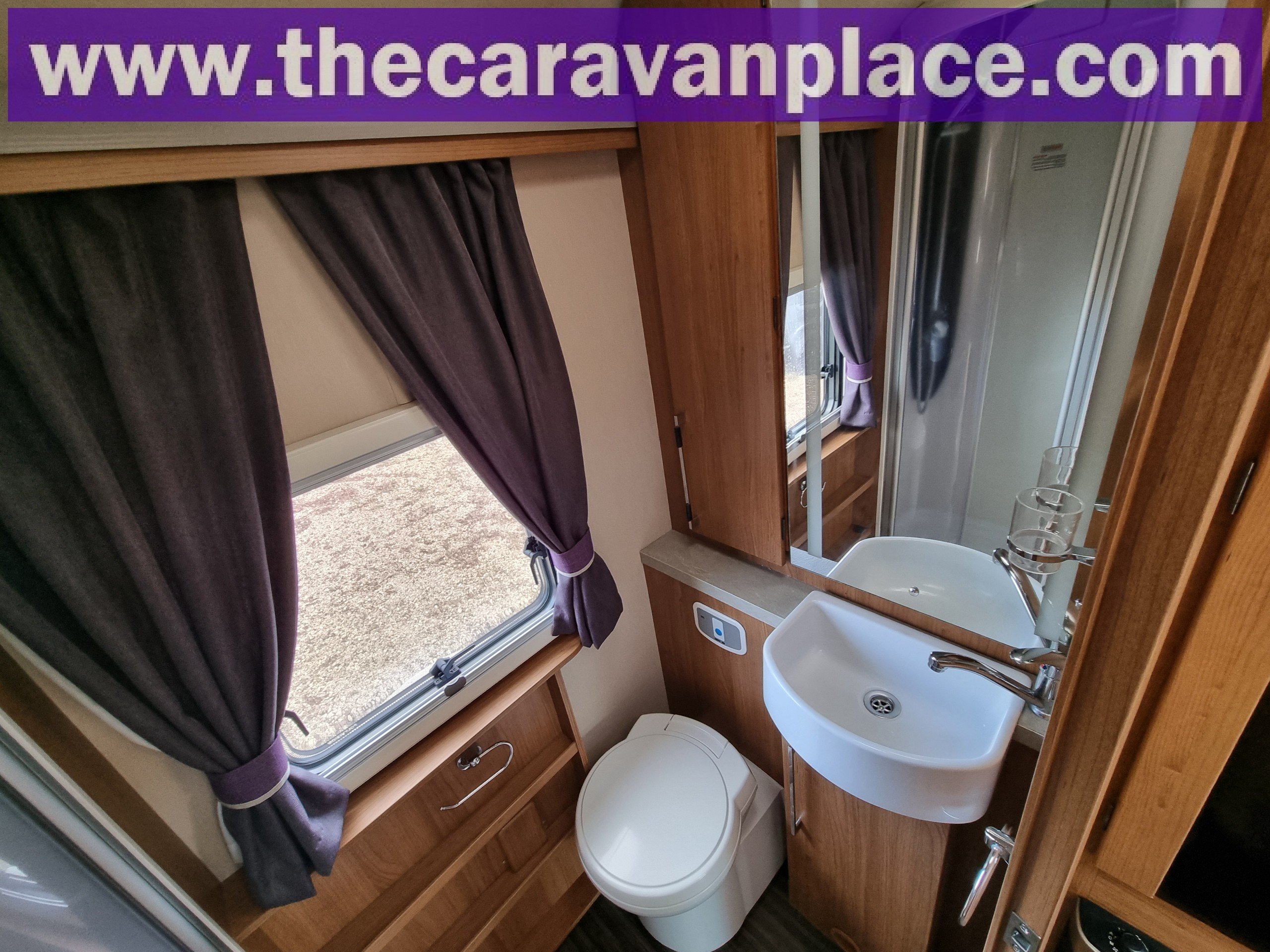 2016 Fiat Ducato Auto-Trail Tracker RS 2-Berth End-Washroom Motorhome