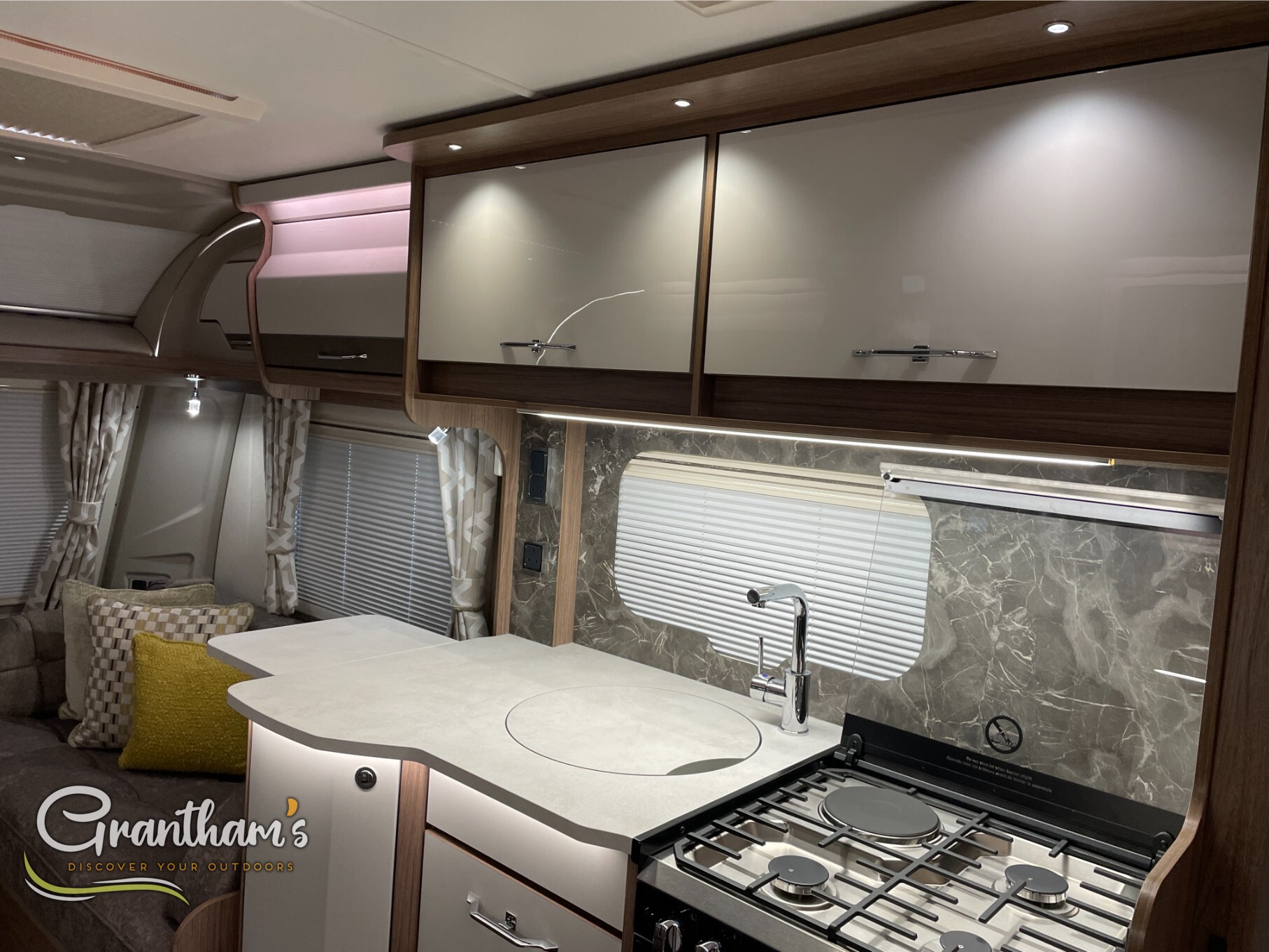 2026 Coachman Vip 565