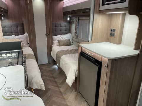 2026 Coachman Vip 565