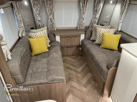 2026 Coachman Vip 565