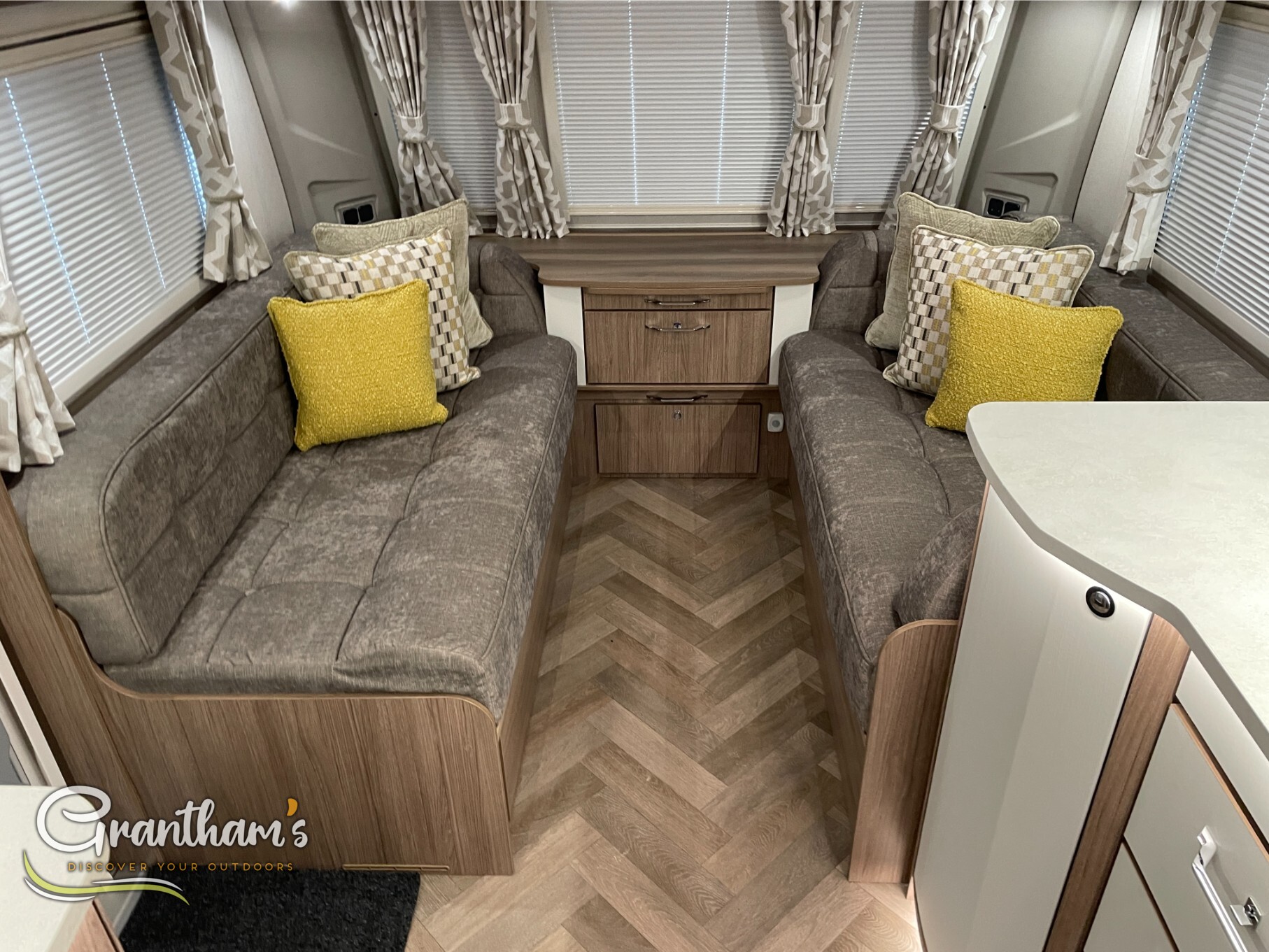 2026 Coachman Vip 565