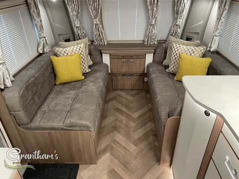 2026 Coachman Vip 565