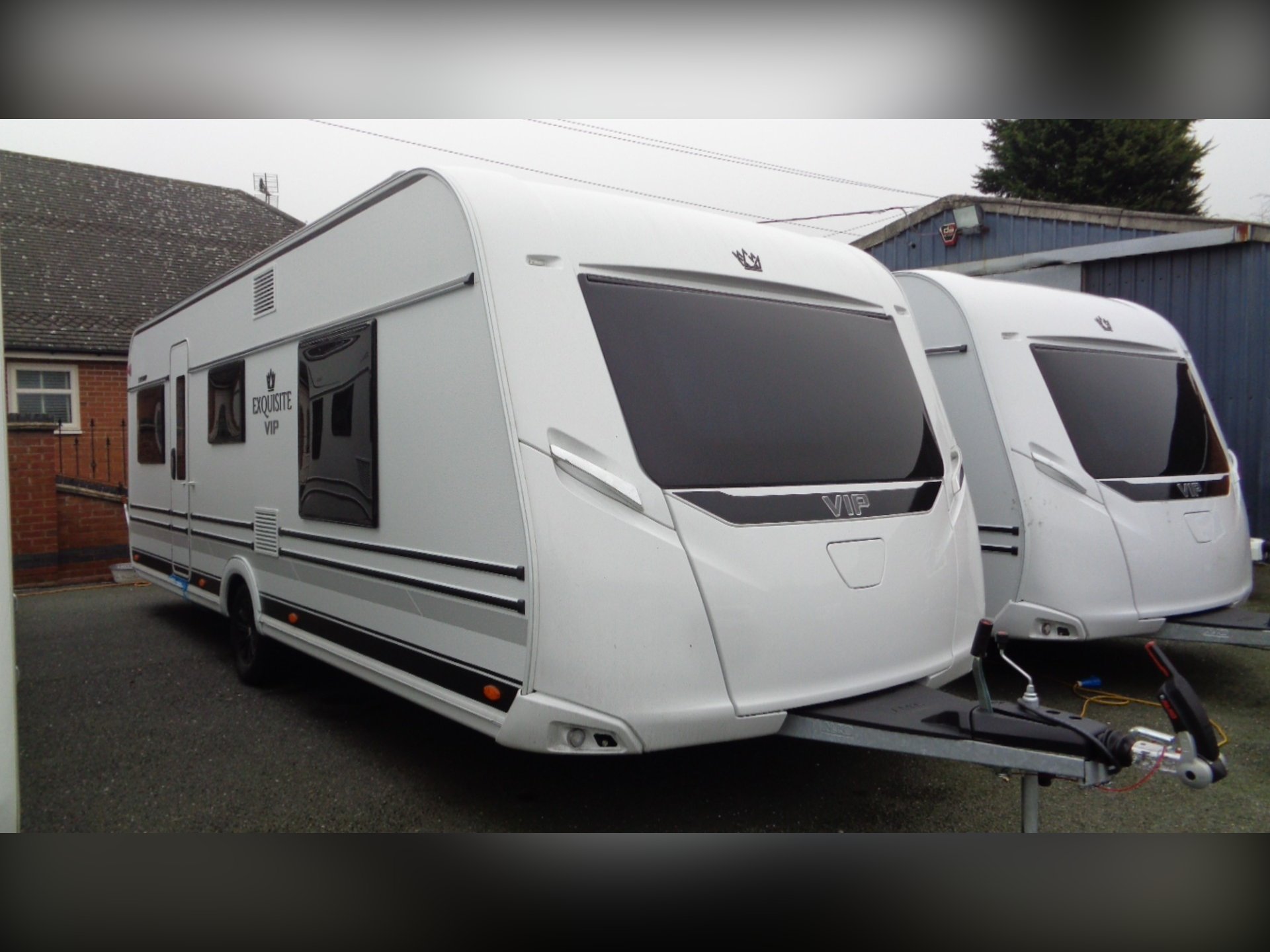 2025 LMC 595 VIP Exquisit – 4-Berth with Fixed Island Bed