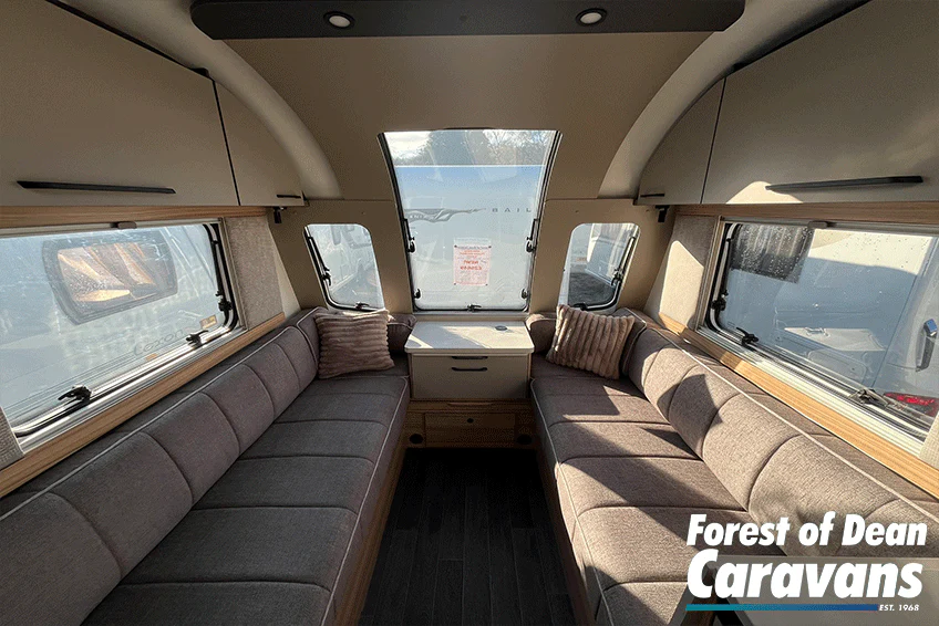 New Bailey Phoenix Black Edition 2026 4-Berth Caravan