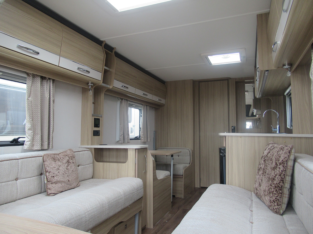 Coachman Used Coachman Vision 520 2017 U