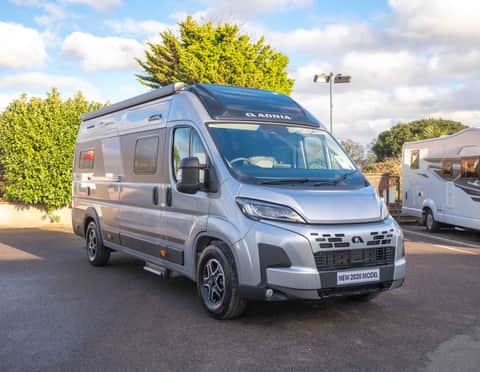 Adria Twin Supreme 640 SLB 140BHP Auto