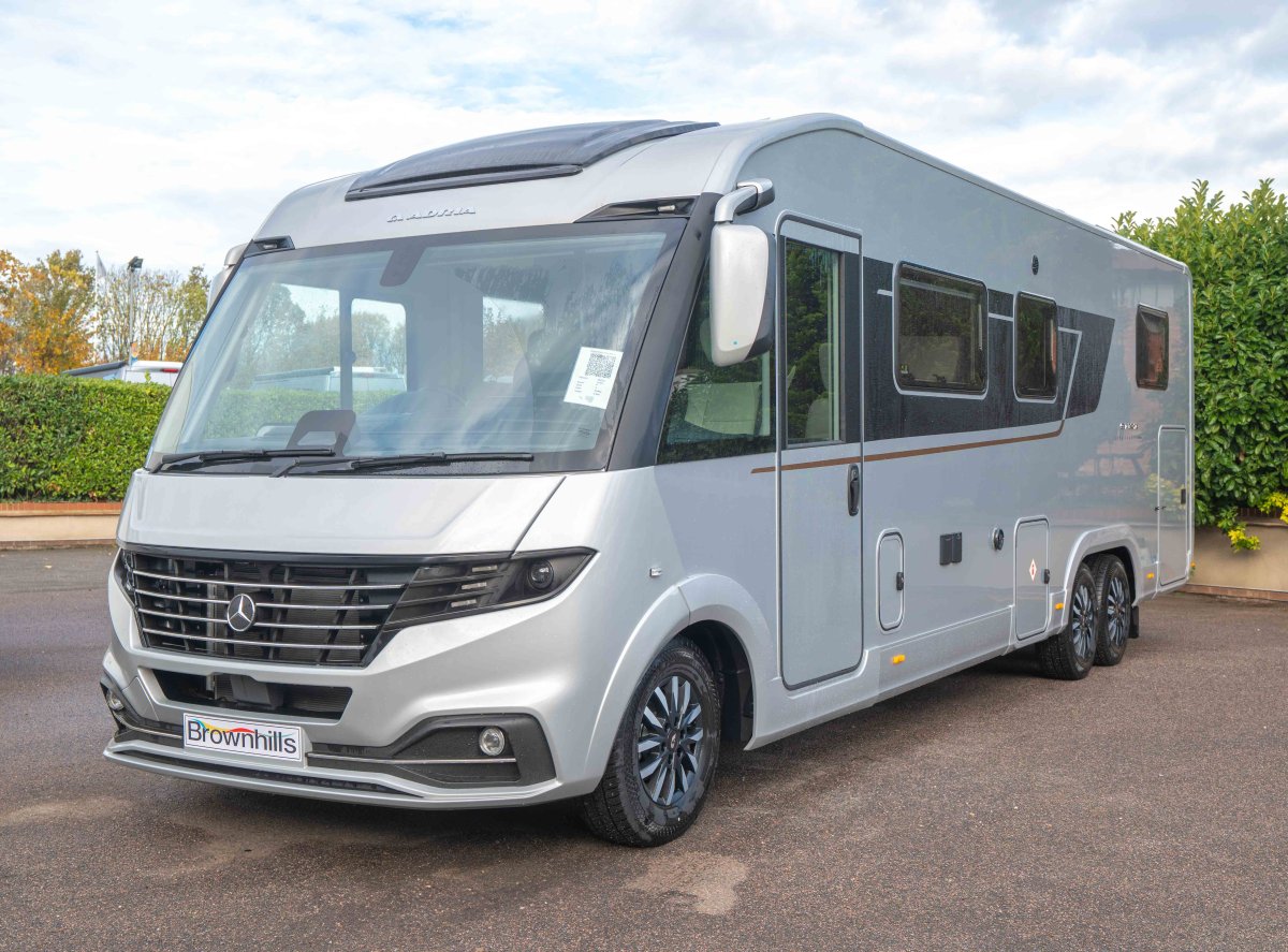 Adria Supersonic 890 LC 170BHP Auto