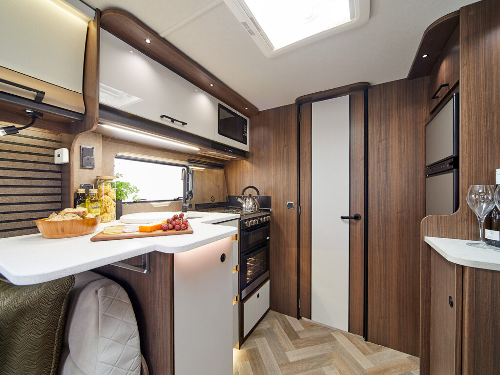 Coachman Laser 845 Xtra