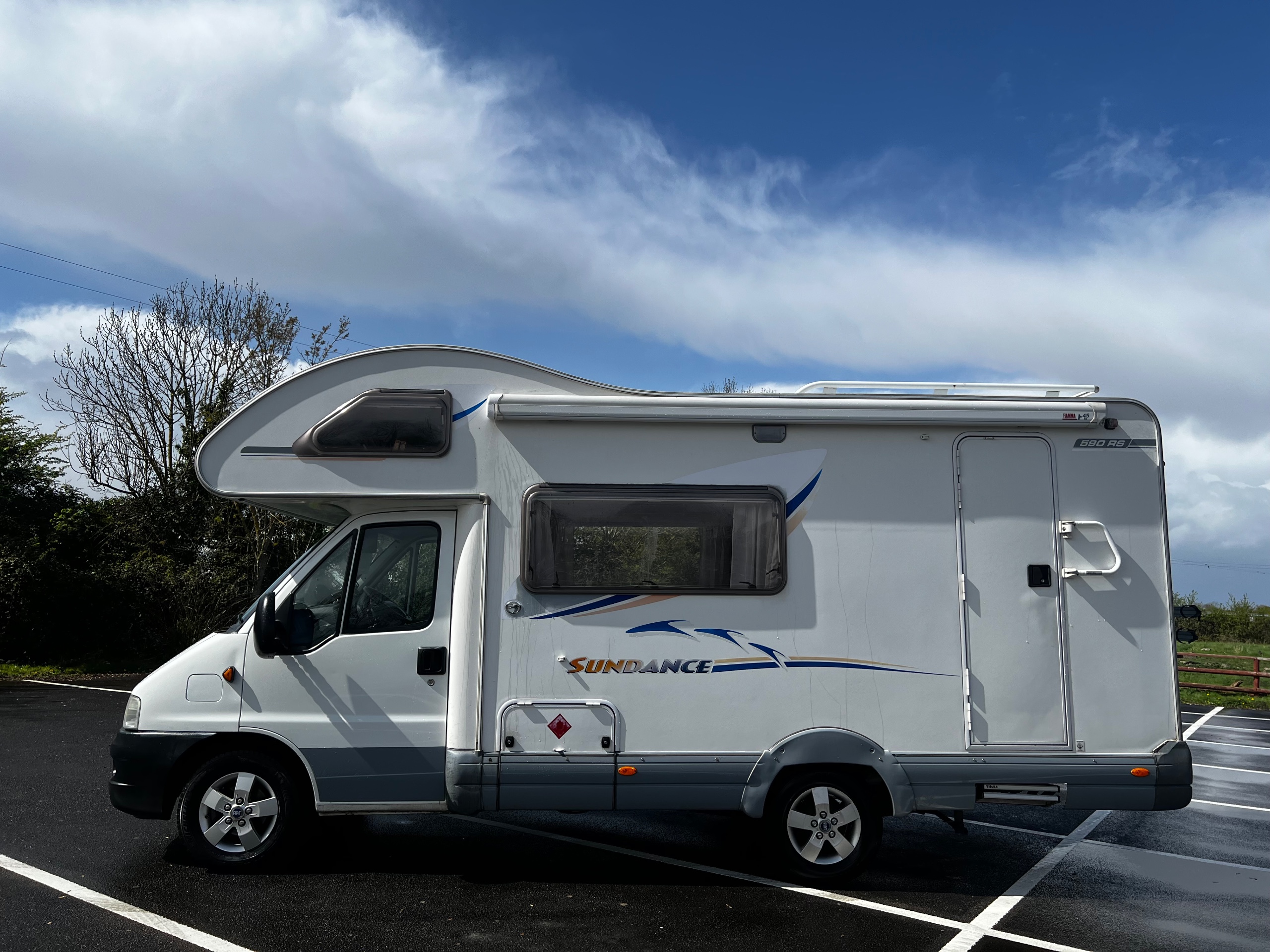Swift Sundance NEW MOT. 5 berth. 4 belts.