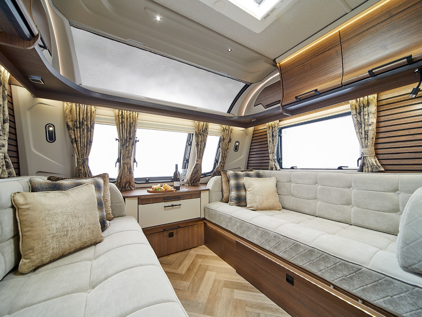 Coachman Lusso III — 2027 Season