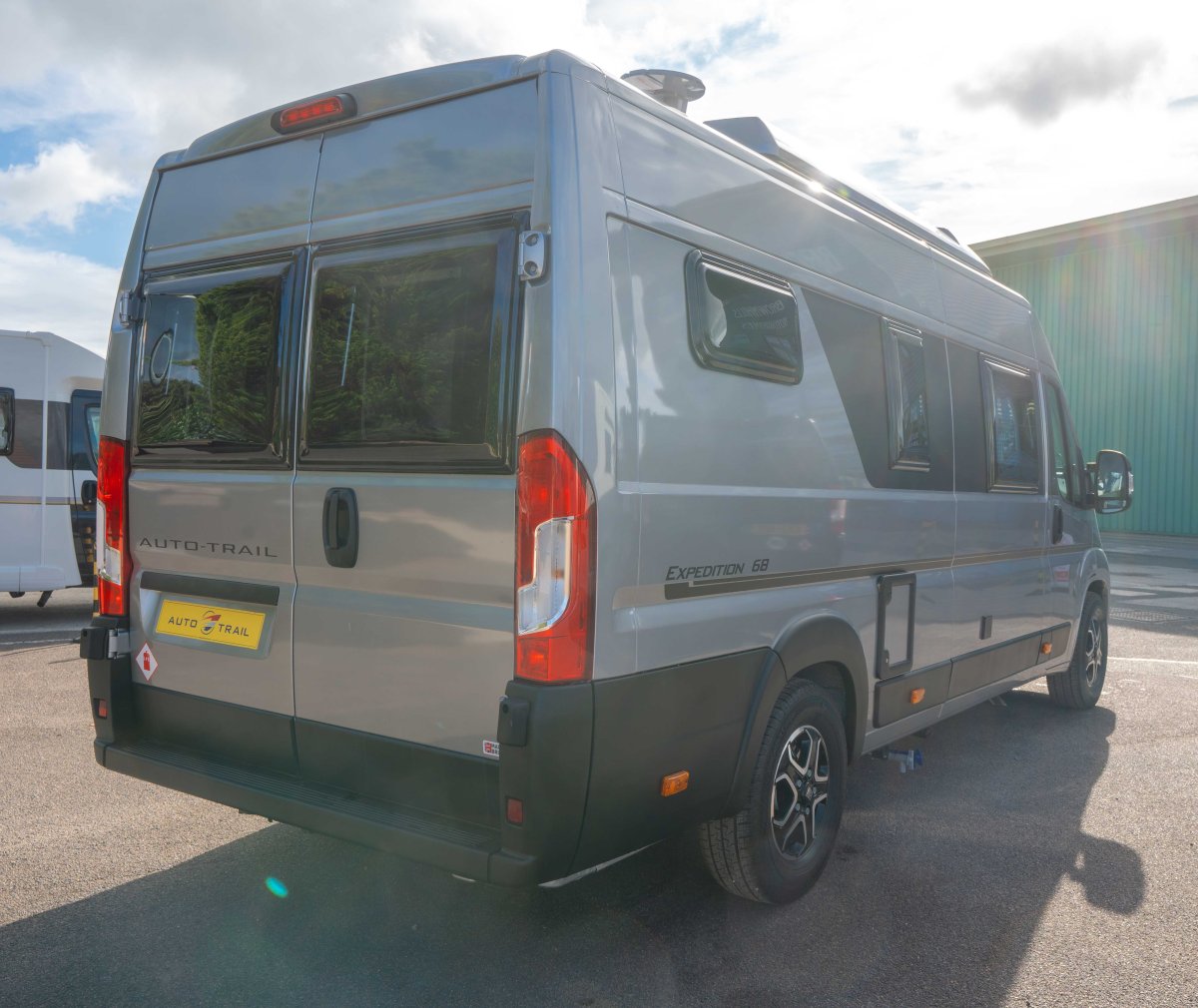 Auto-Trail Expedition 68 140BHP 2024 2-Berth Manual Motorhome
