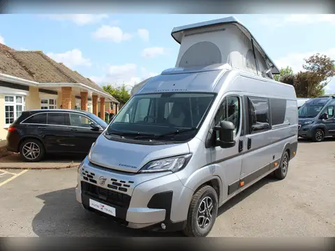 2026 Auto-Trail Expedition 68 Xl