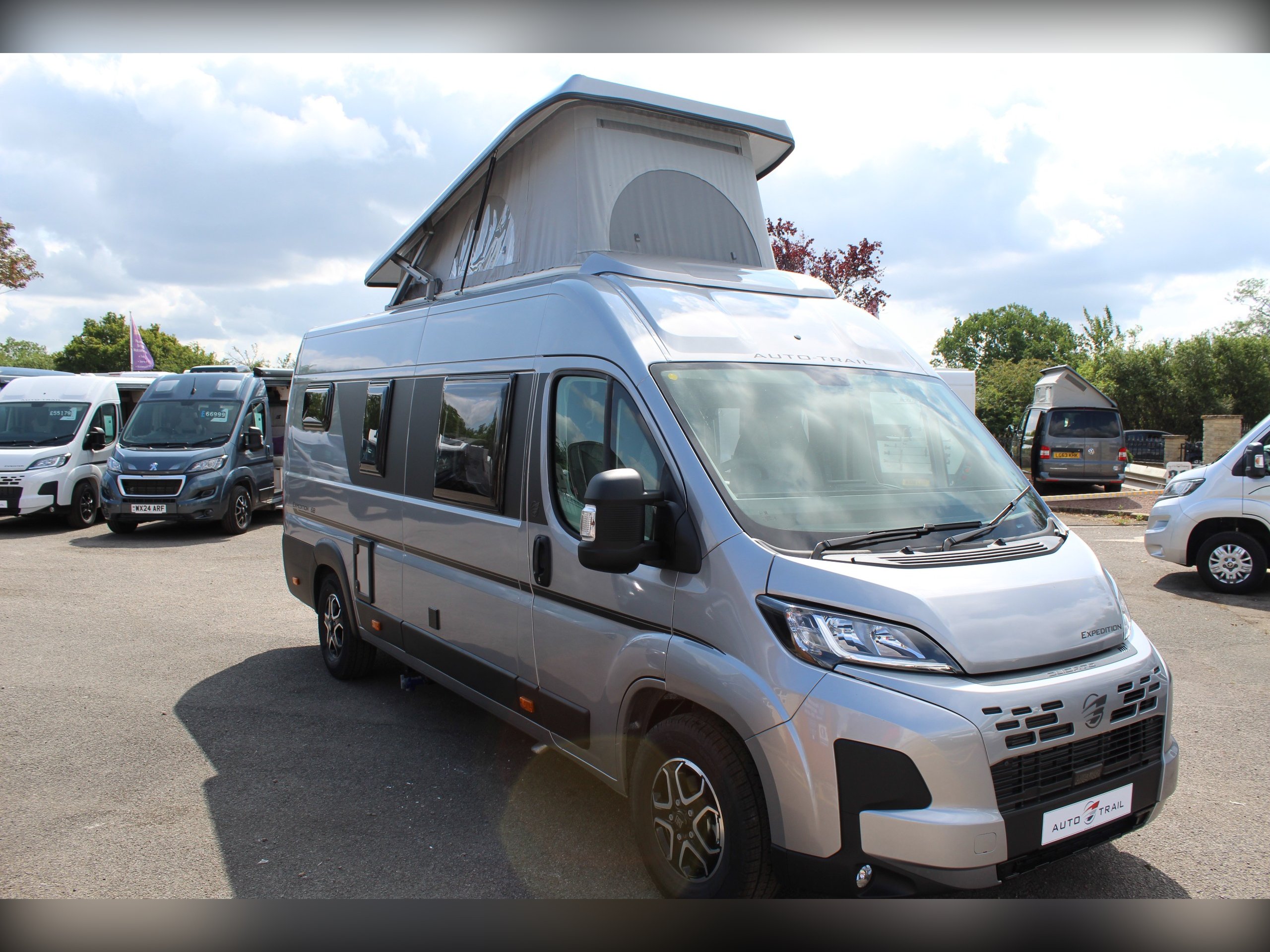 2026 Auto-Trail Expedition 68 XL FLEX