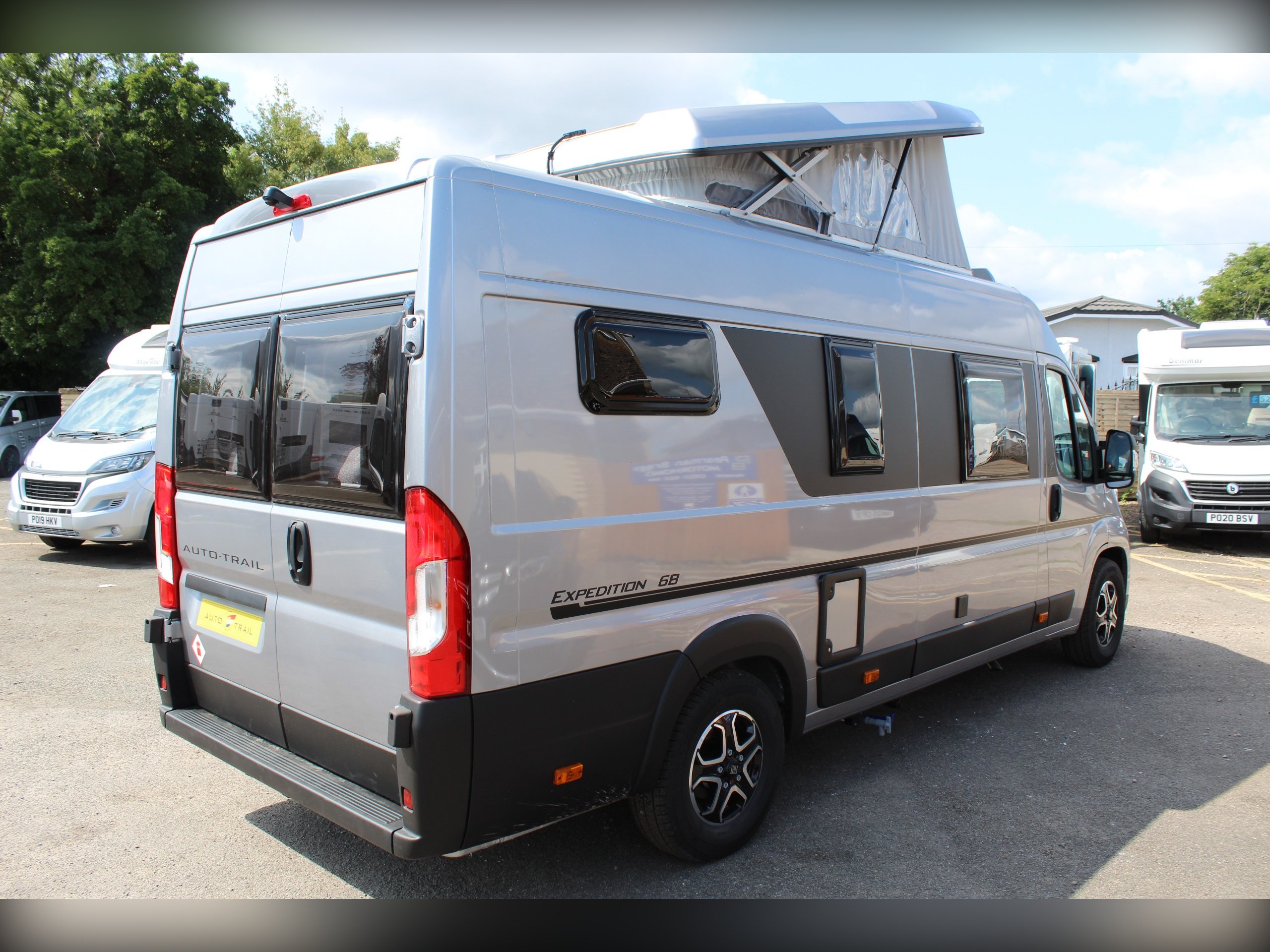 2026 Auto-Trail Expedition 68 XL FLEX