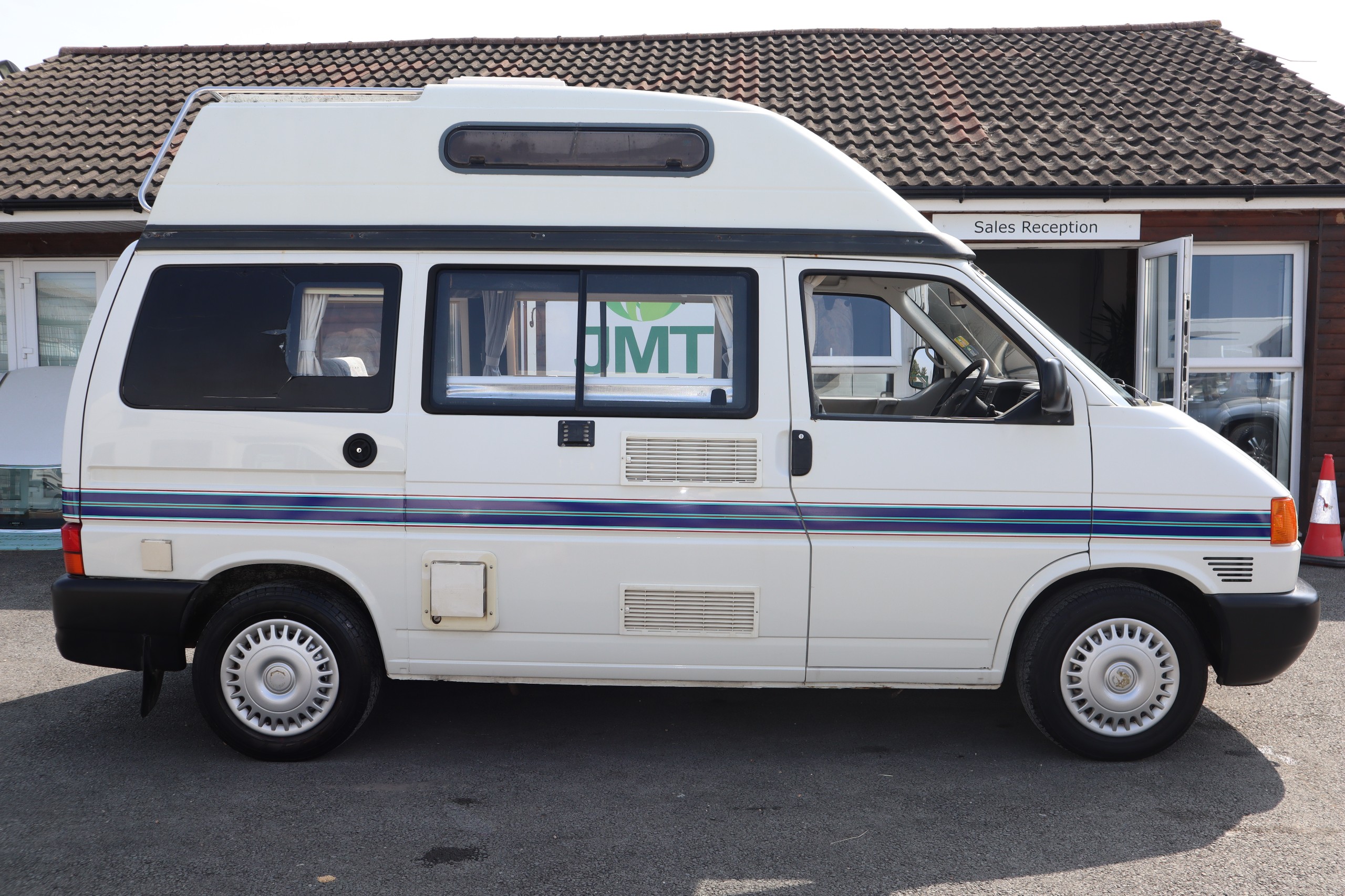 Auto-Sleepers Trident VW T4 AutoSleeper Trident, 2+2 Berth, 4 Belts, MOT, 12 Months Warranty, Habitation Service