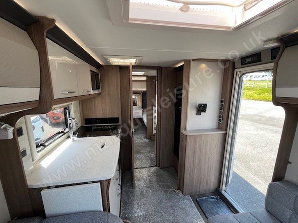 COACHMAN LASER 665