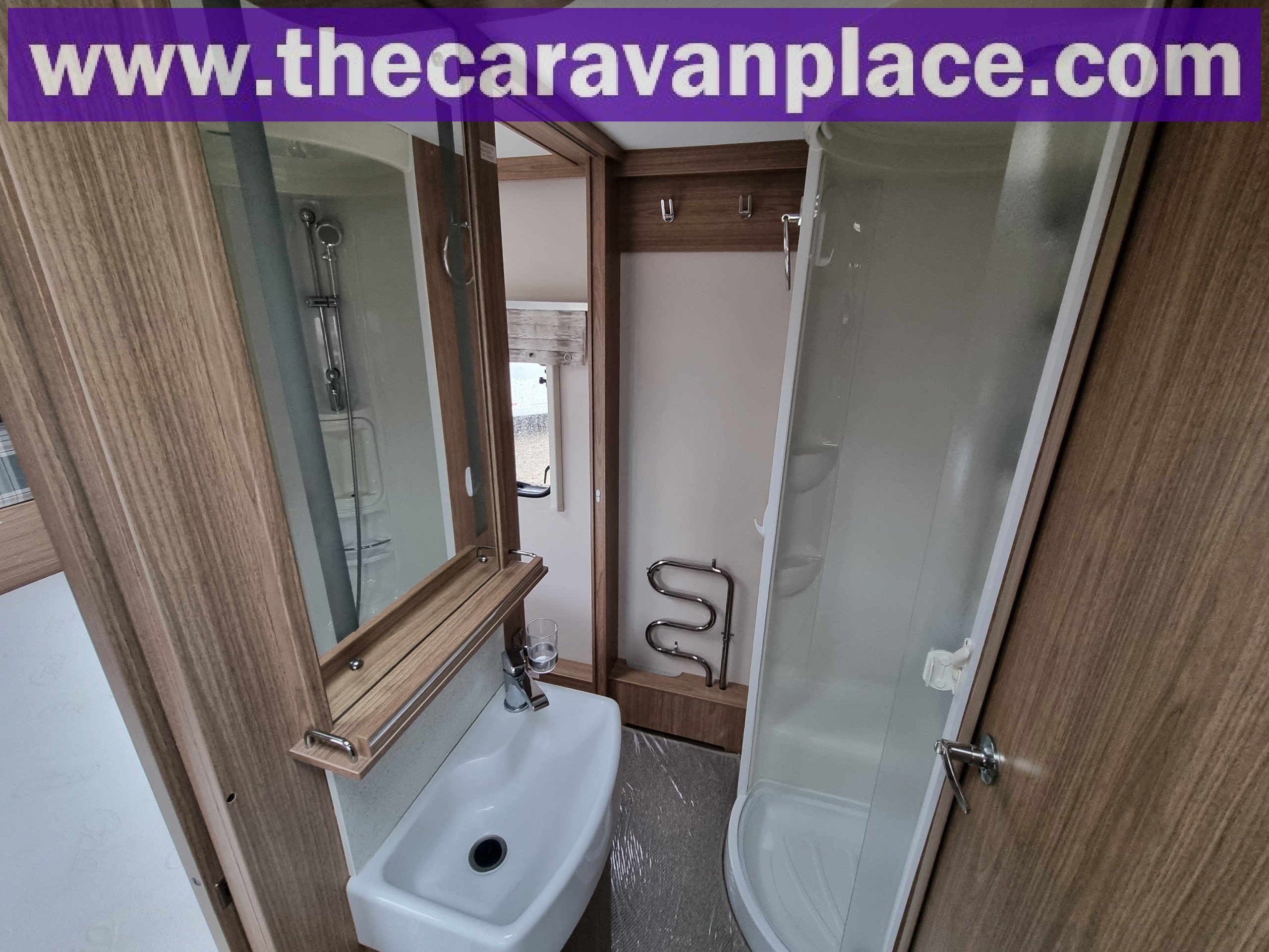 2017 Coachman VIP 545