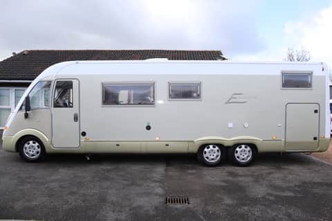 Burstner Elegance i821 G Fiat Ducato 3.0 Multi Jet, 6 Berth, 4 Belts, Fixed Bed, Garage, MOT, 12 Months Warranty, Habitation Service