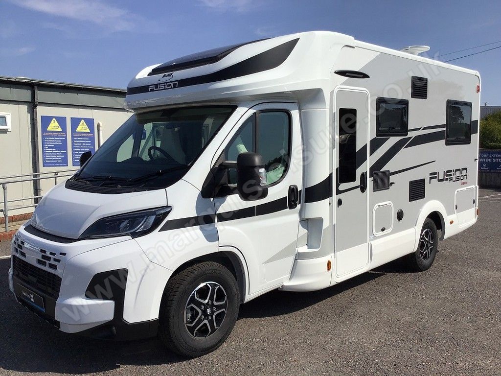 2025 MCLOUIS FUSION 330
