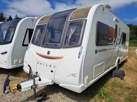 Bailey Unicorn Cadiz