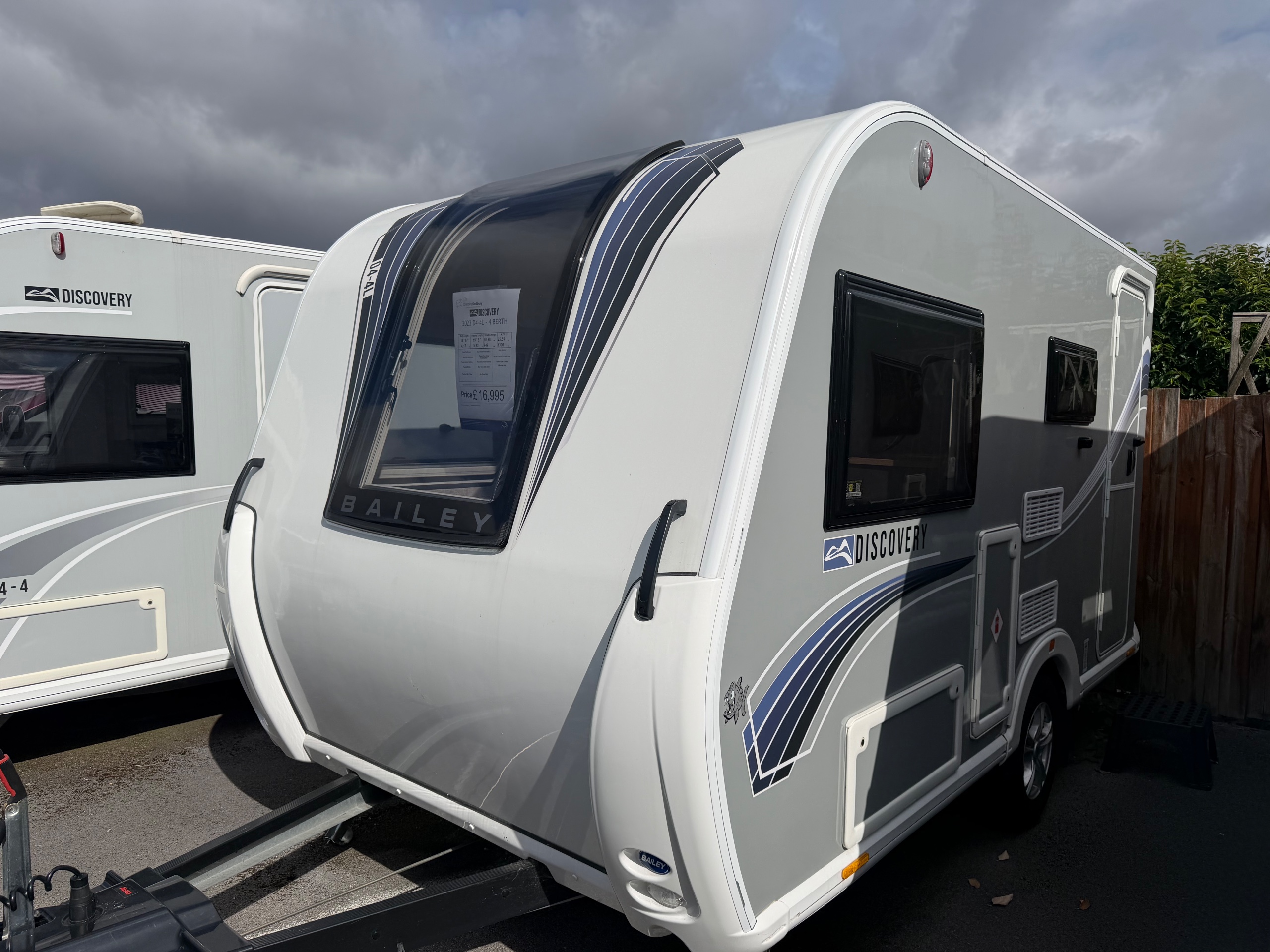 Bailey Discovery D4-4l