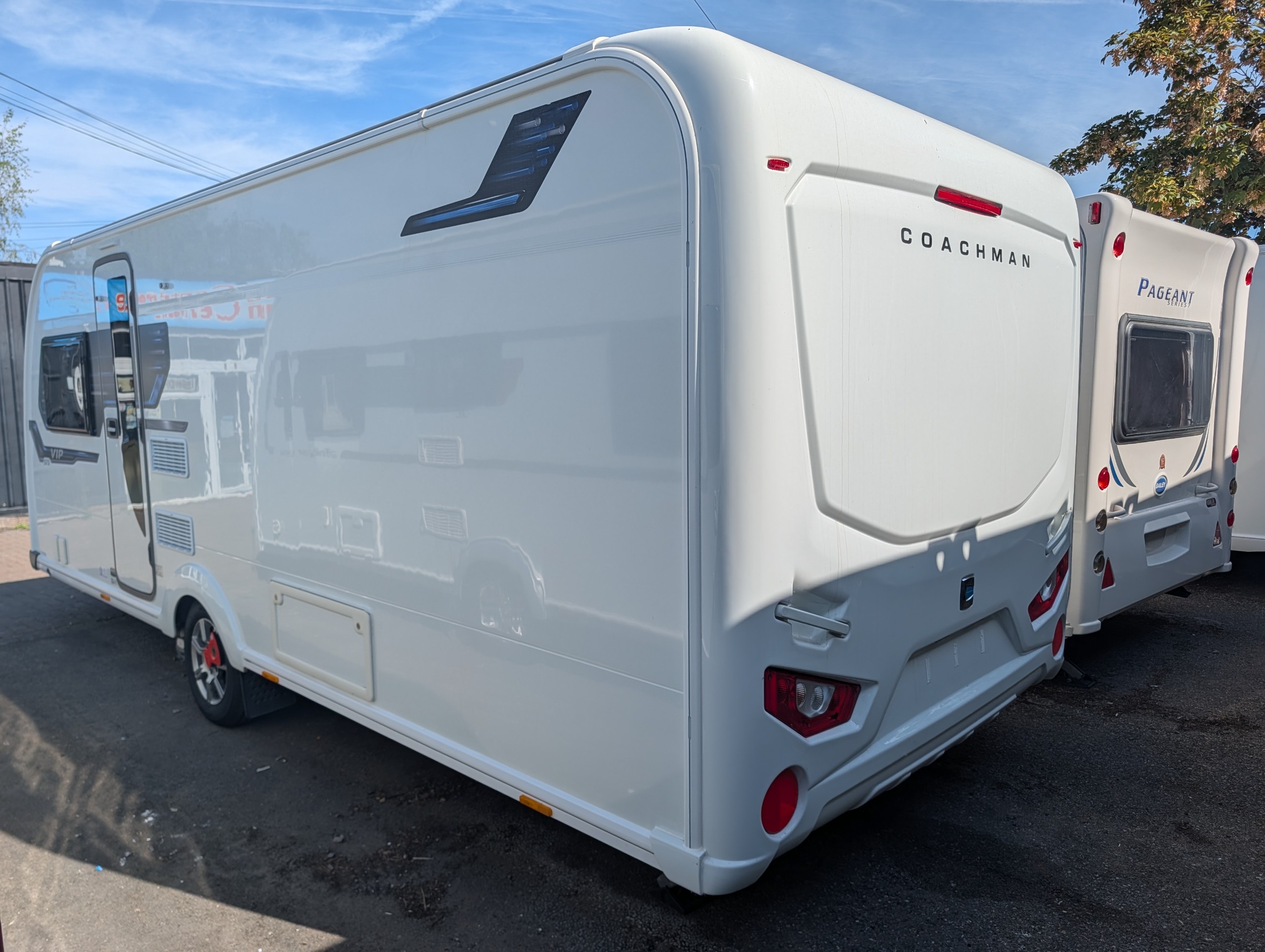Coachman VIP 575