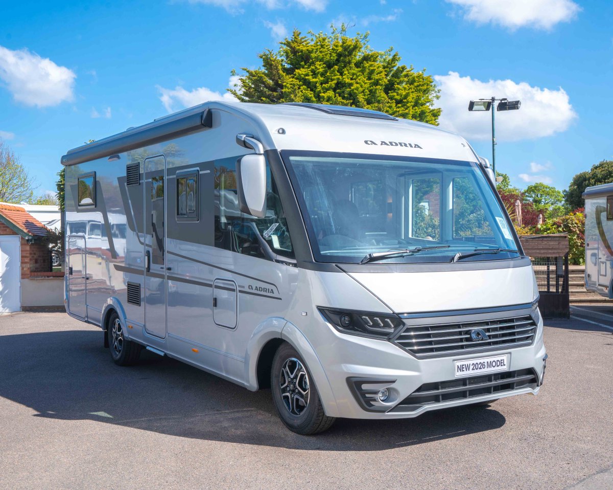 Fiat Adria Sonic Supreme 700 DC 180BHP Auto