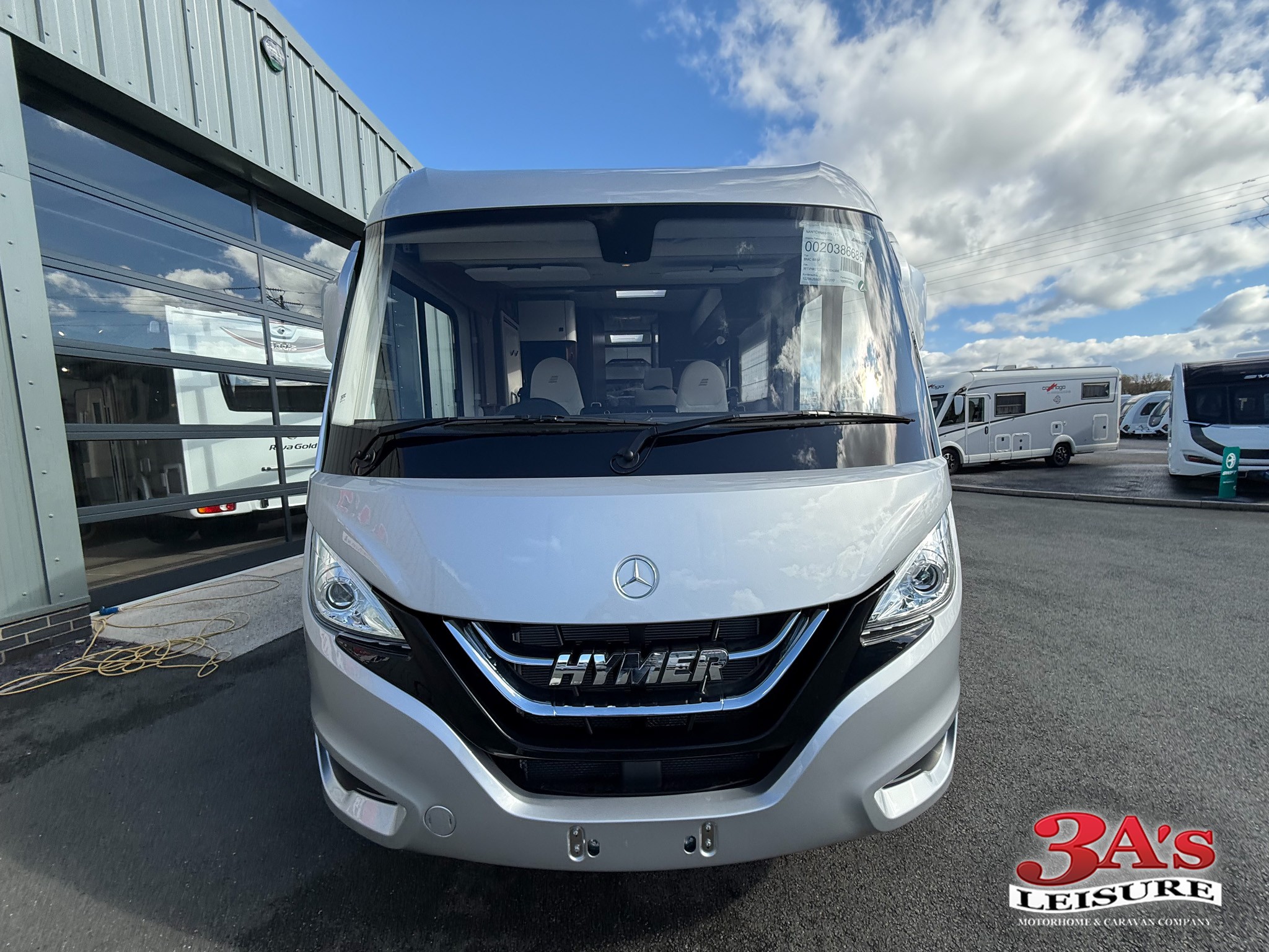 Hymer B-MC I680 BLACKLINE