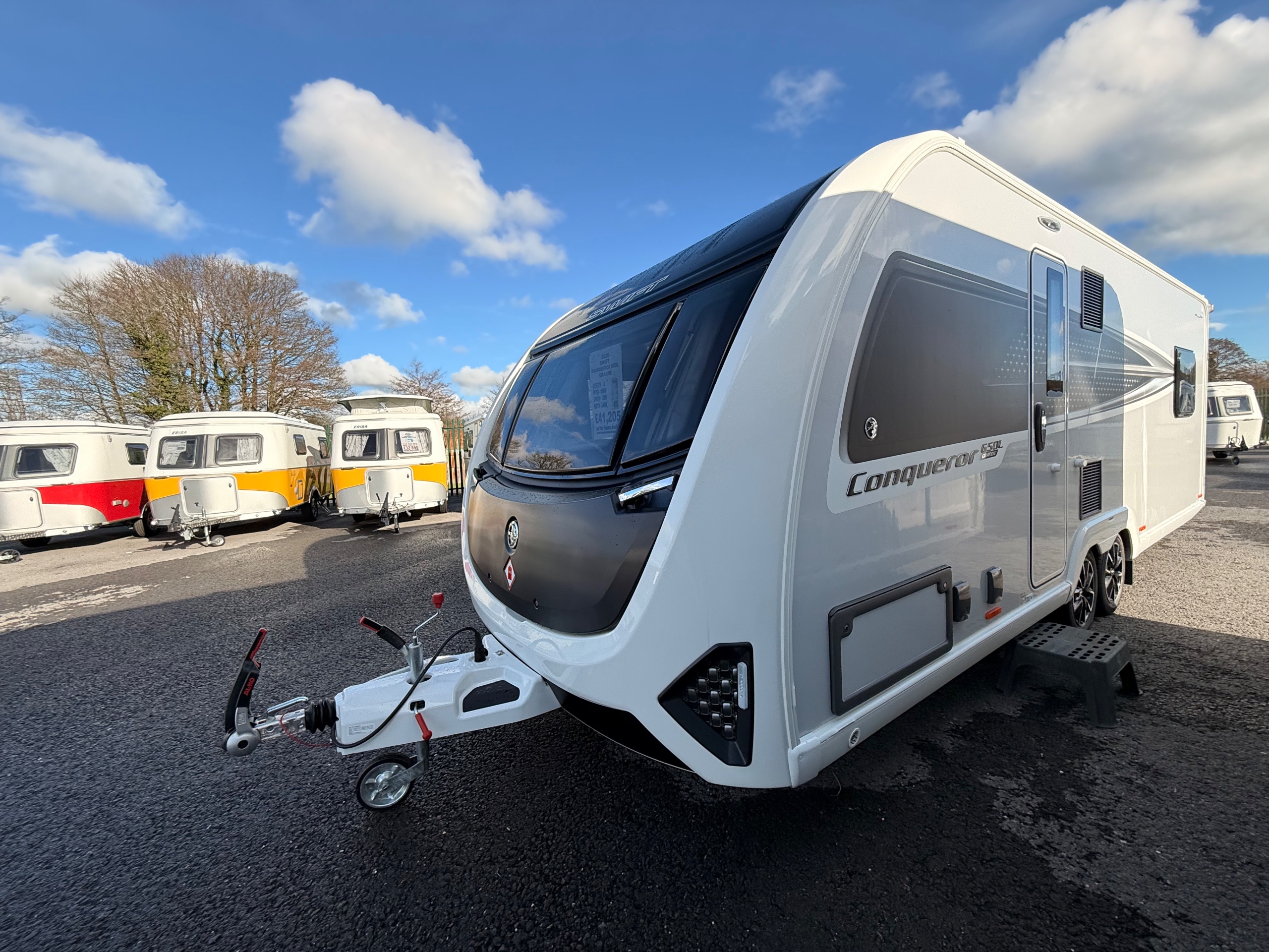 Swift Conqueror Grande 650L