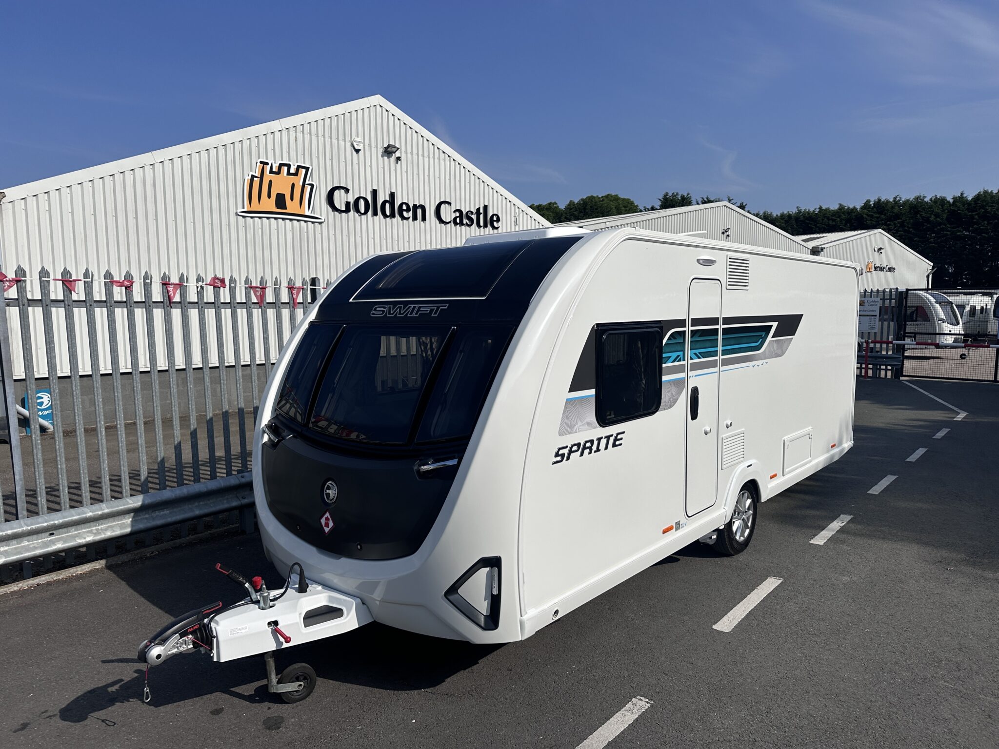 Swift Sprite Major 4 SB 2025 New 4 Berth Fixed Bed Caravan