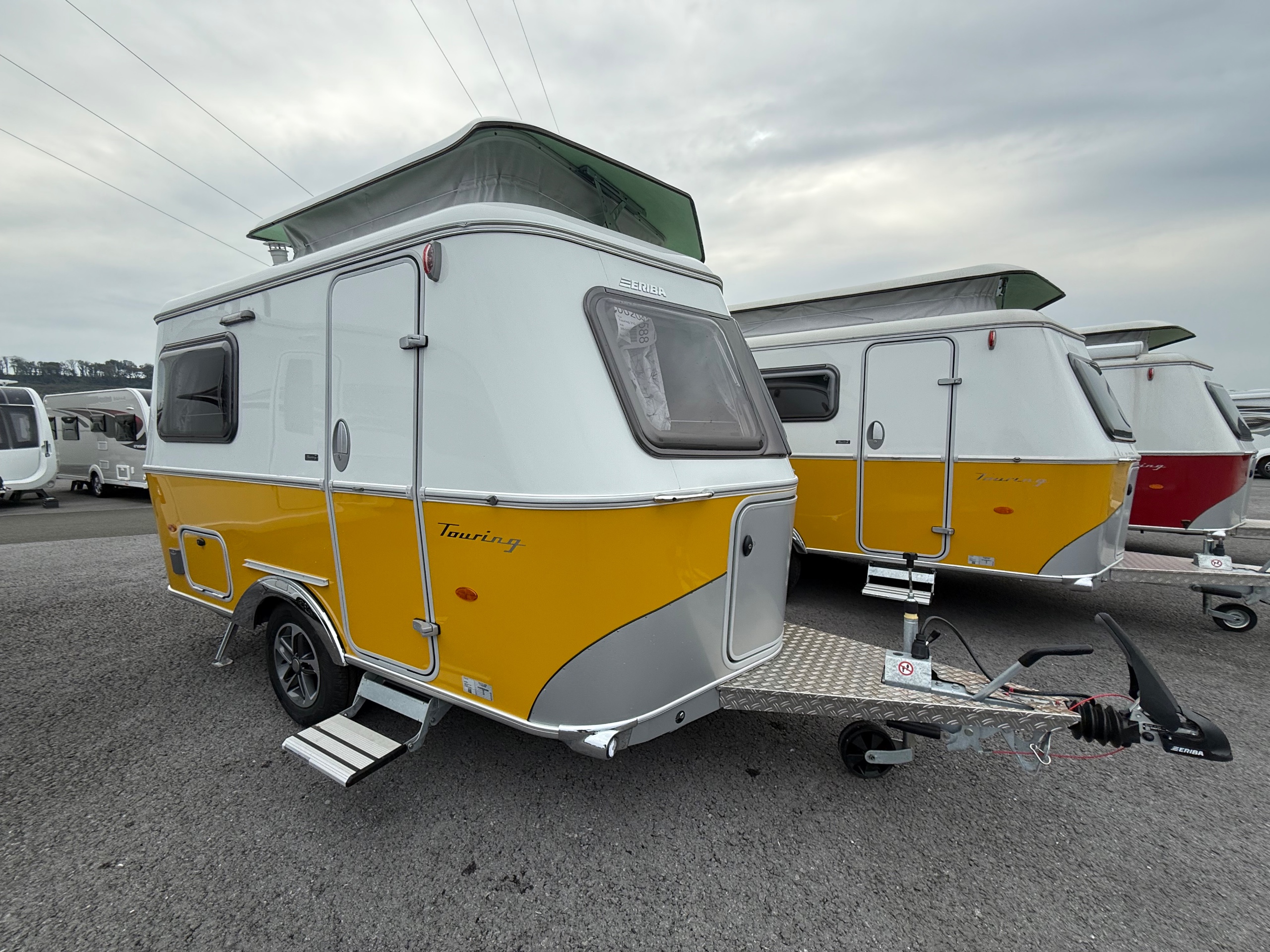 Eriba Touring 310 - NUGGET  GOLD EDITION