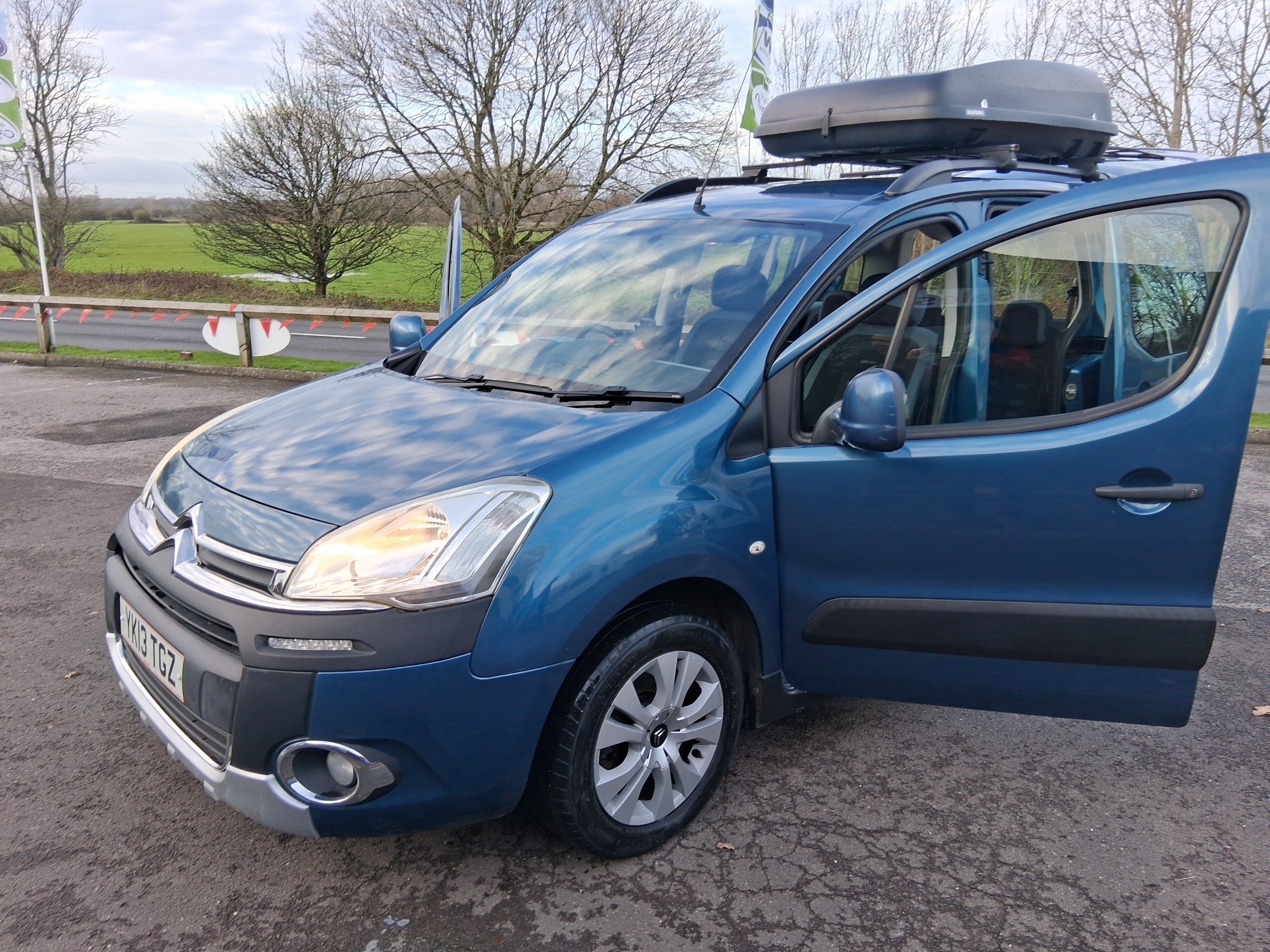 Citroën Berlingo 2013 Compact Rear-Lounge Pod Camper